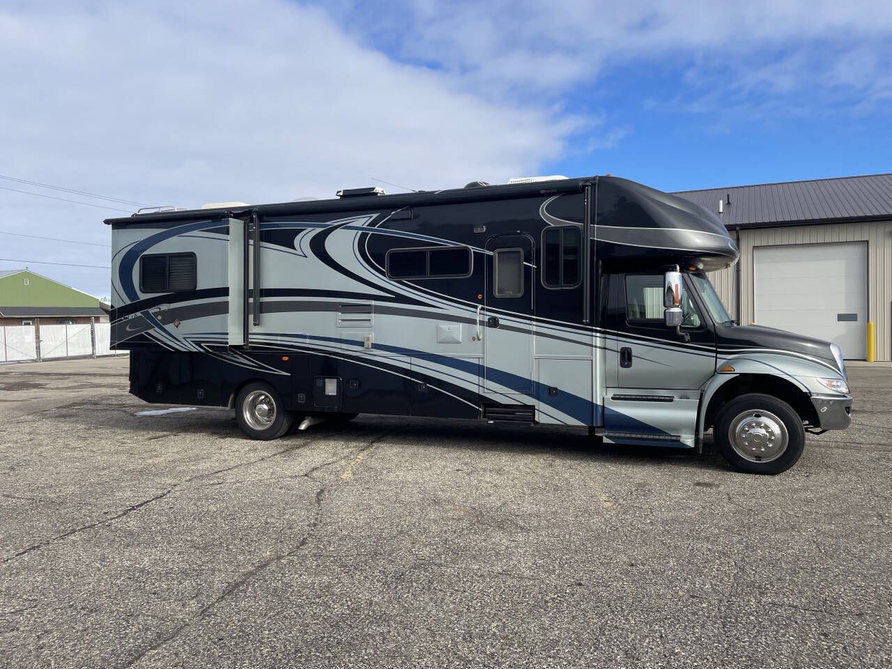 2008 Gulfstream Conquest Supernova 6331 43909 miles IH Durastar