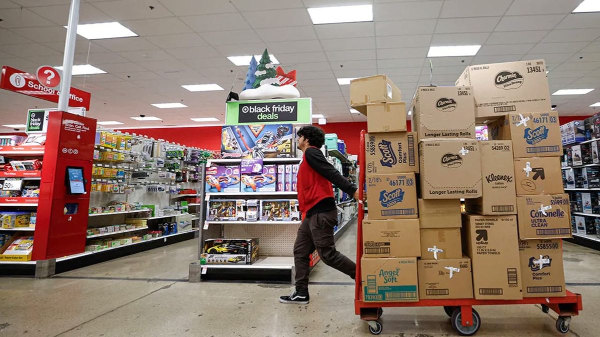 FOX - Target adds 20,000 new holiday gifts, lowers prices to reverse ...