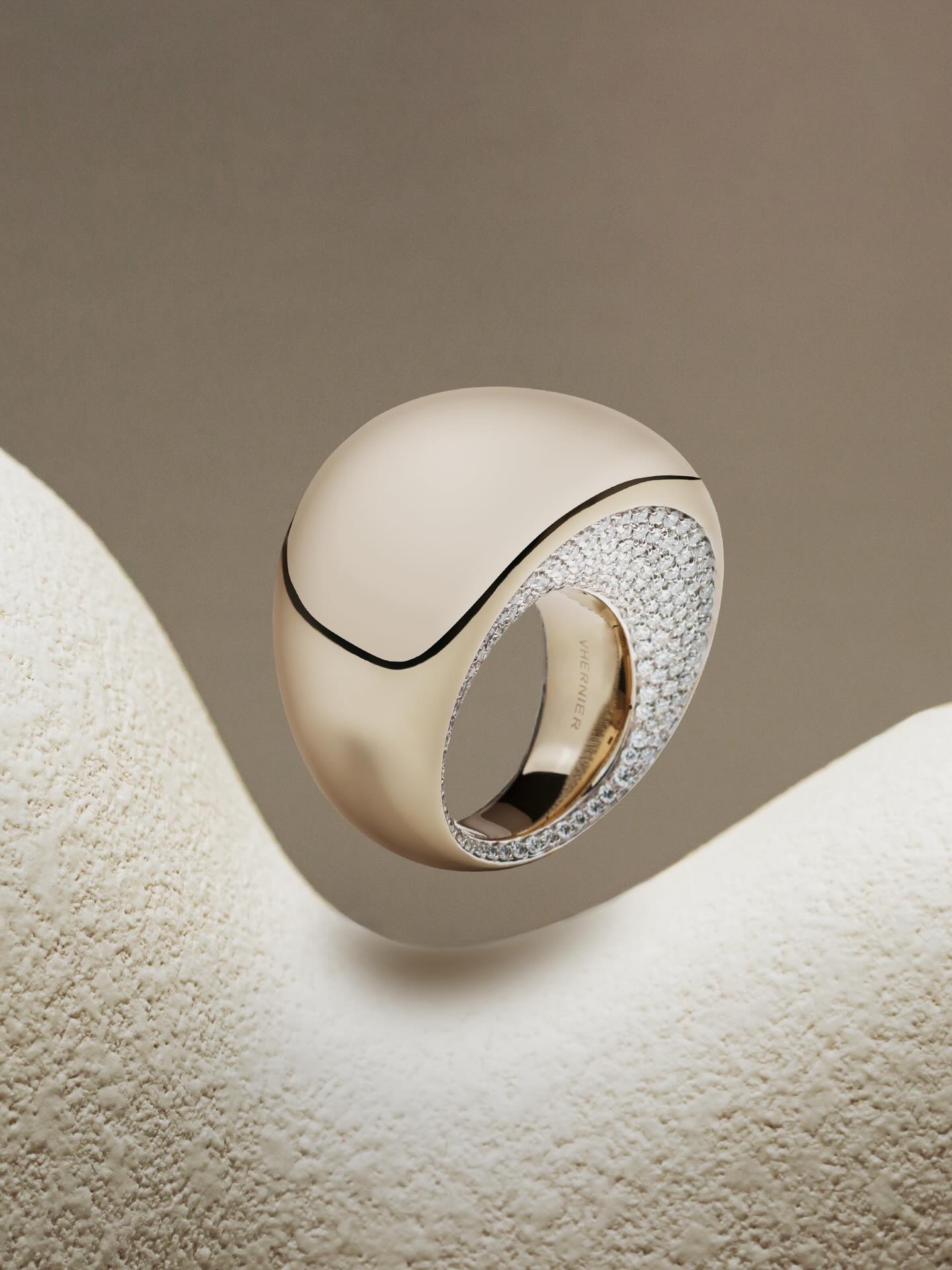 Vhernier - The pure beauty of simplicity is at the core of 