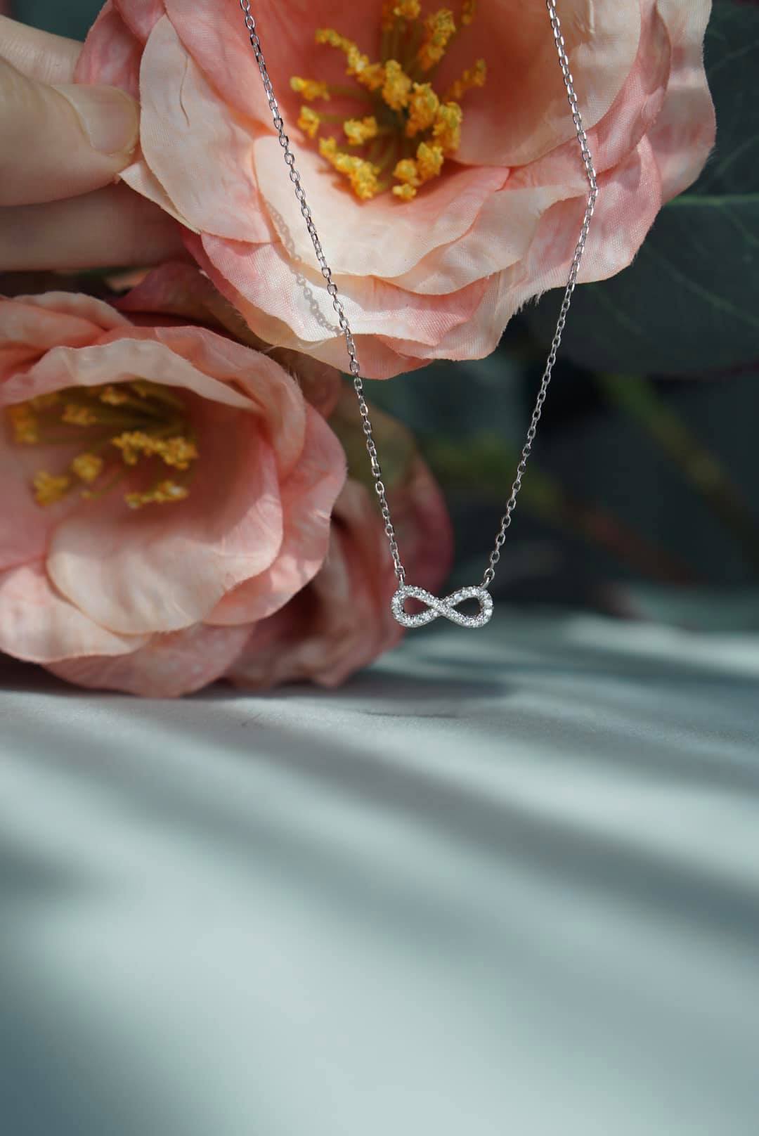 Kind Jewelry - Infinity สร้อยคอ 1090฿ รุ่นยอดนิยม...