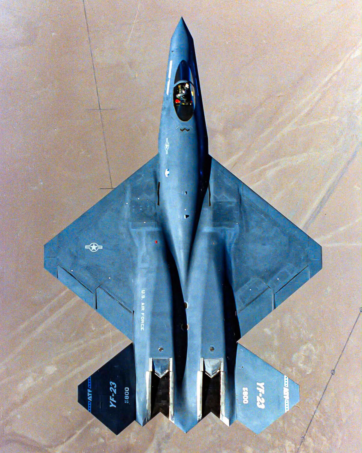 Amazing view of Northrop/McDonnell Douglas YF-23 'Grey Ghost' with