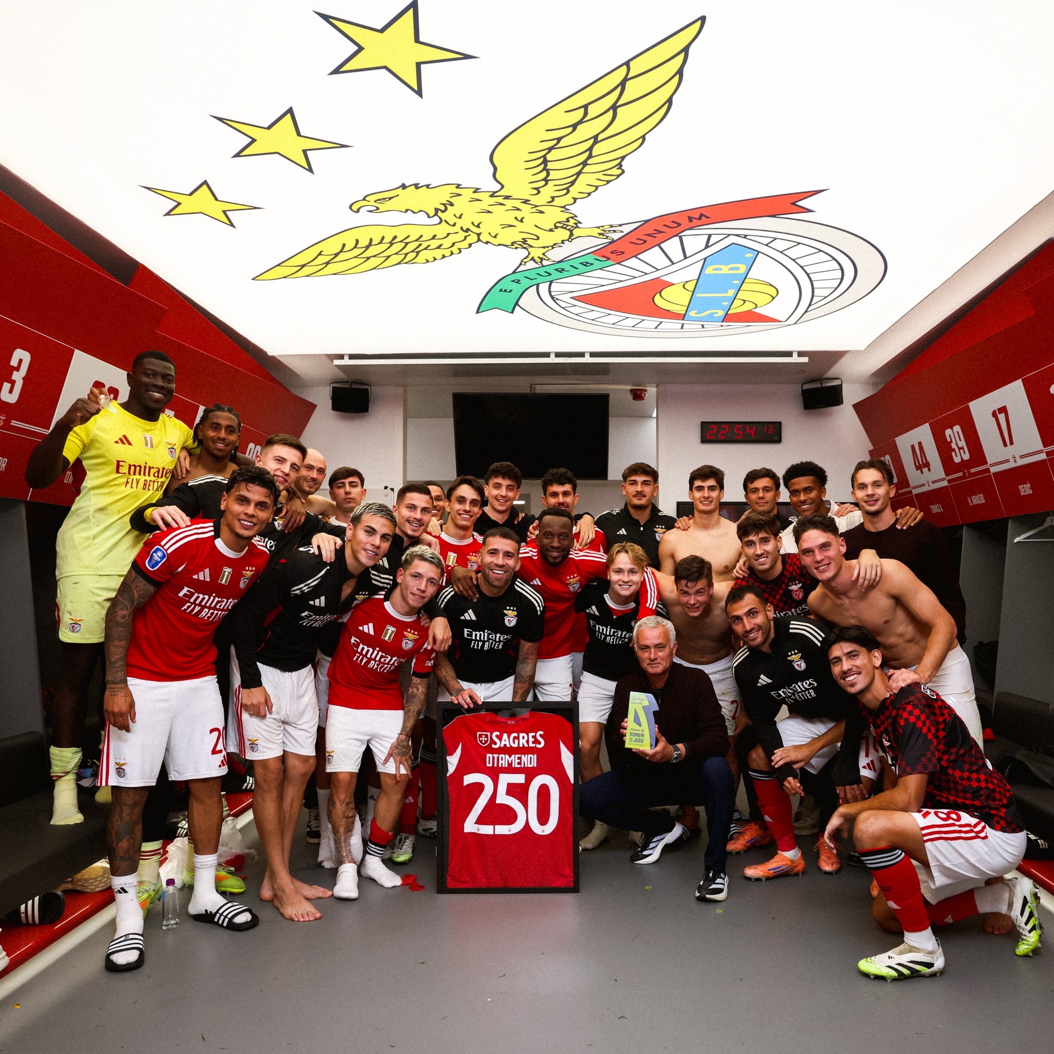 Sport Lisboa e Benfica added a... - Sport Lisboa e Benfica