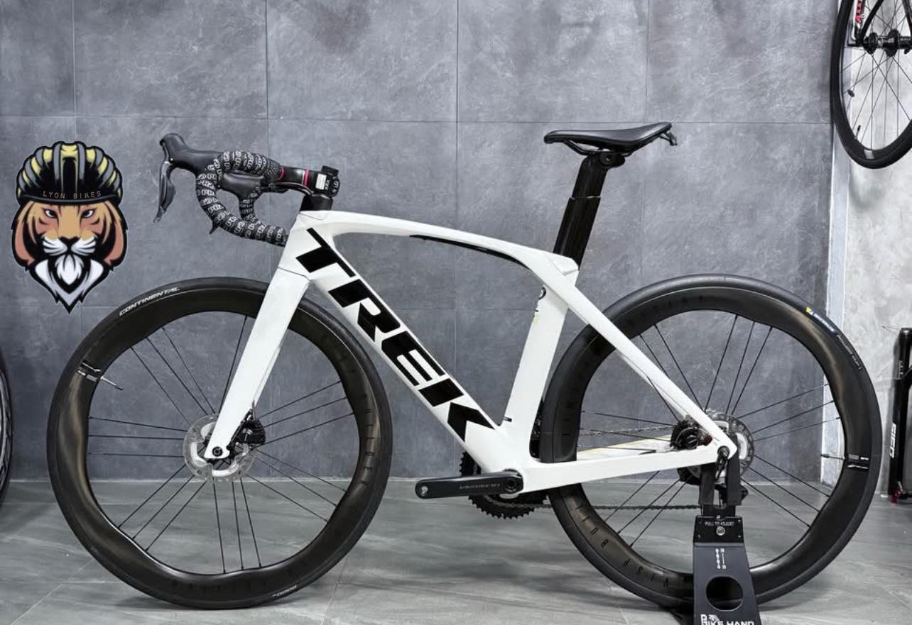 Trek Madone SL6 disc for sale in Philippines