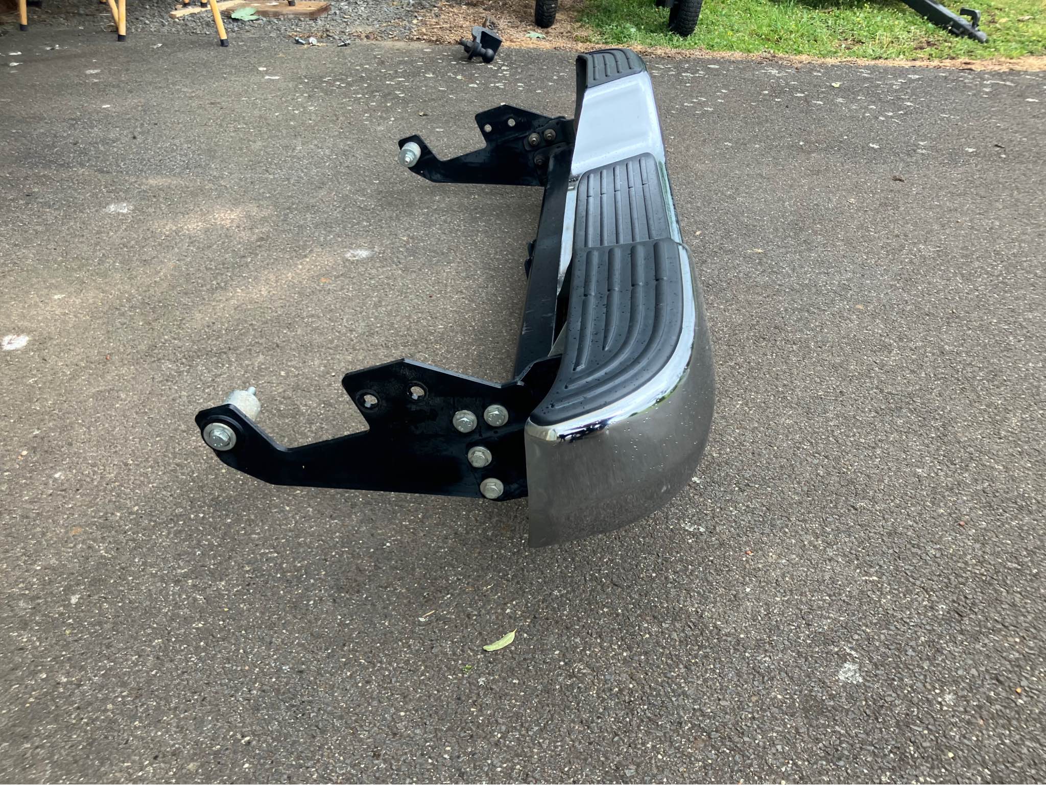 N70 Hilux SR5 Rear Bar / Towbar - Car Exterior Parts - Mirboo North ...