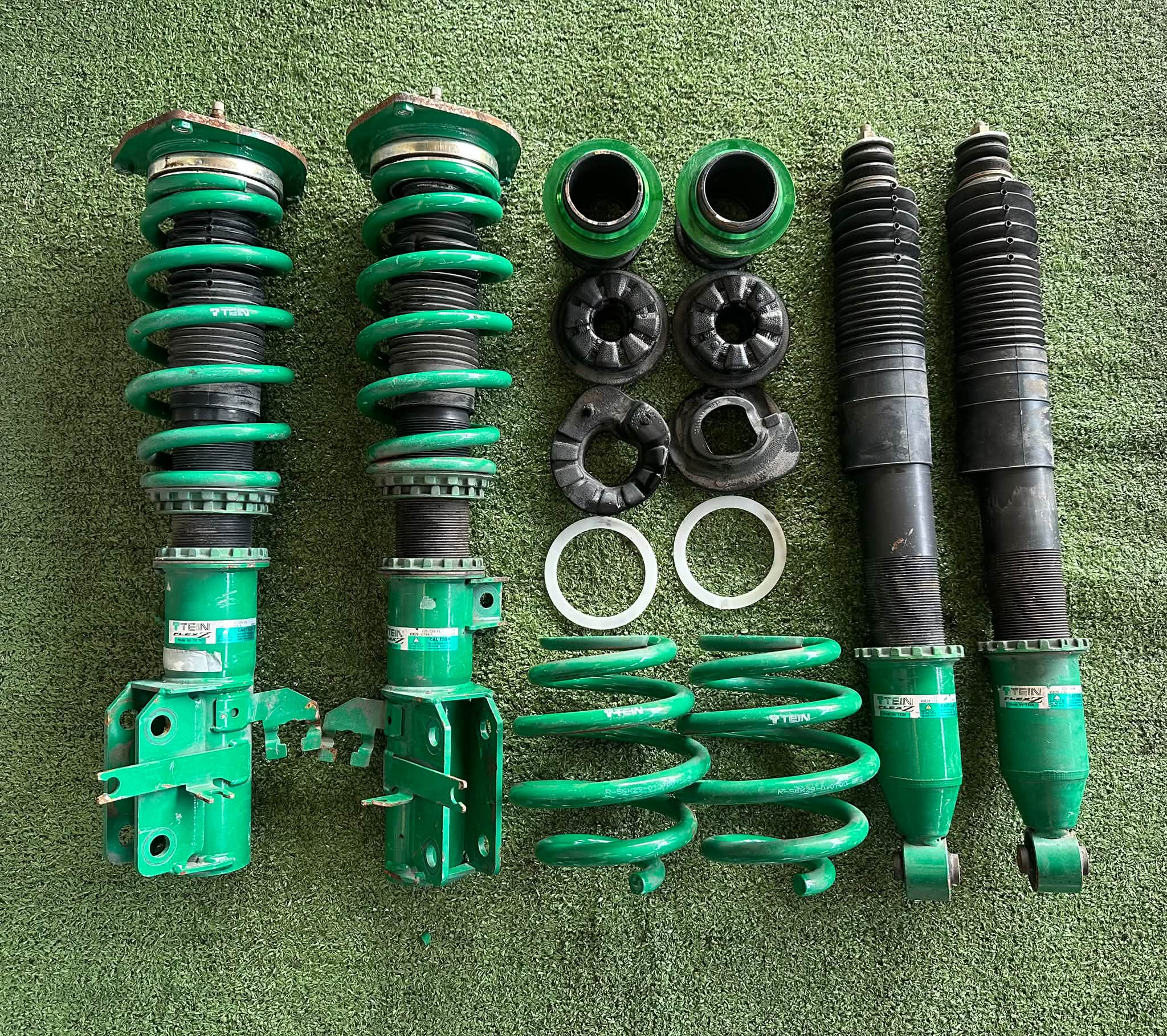TEIN Flex Z Adjustable Coilovers for Nissan Serena C25 C26