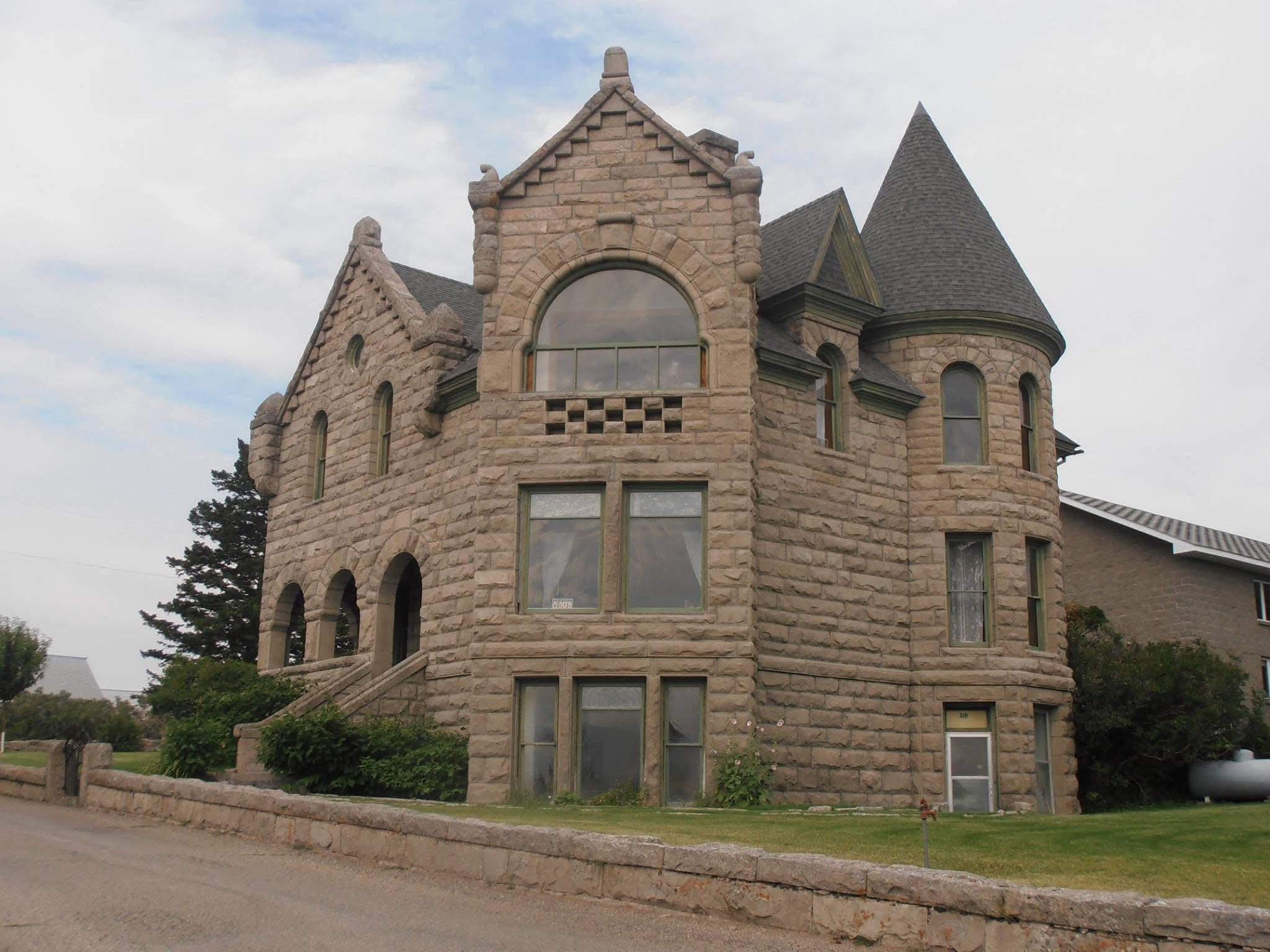 Historic Victorian castle home in White Sulphur Springs