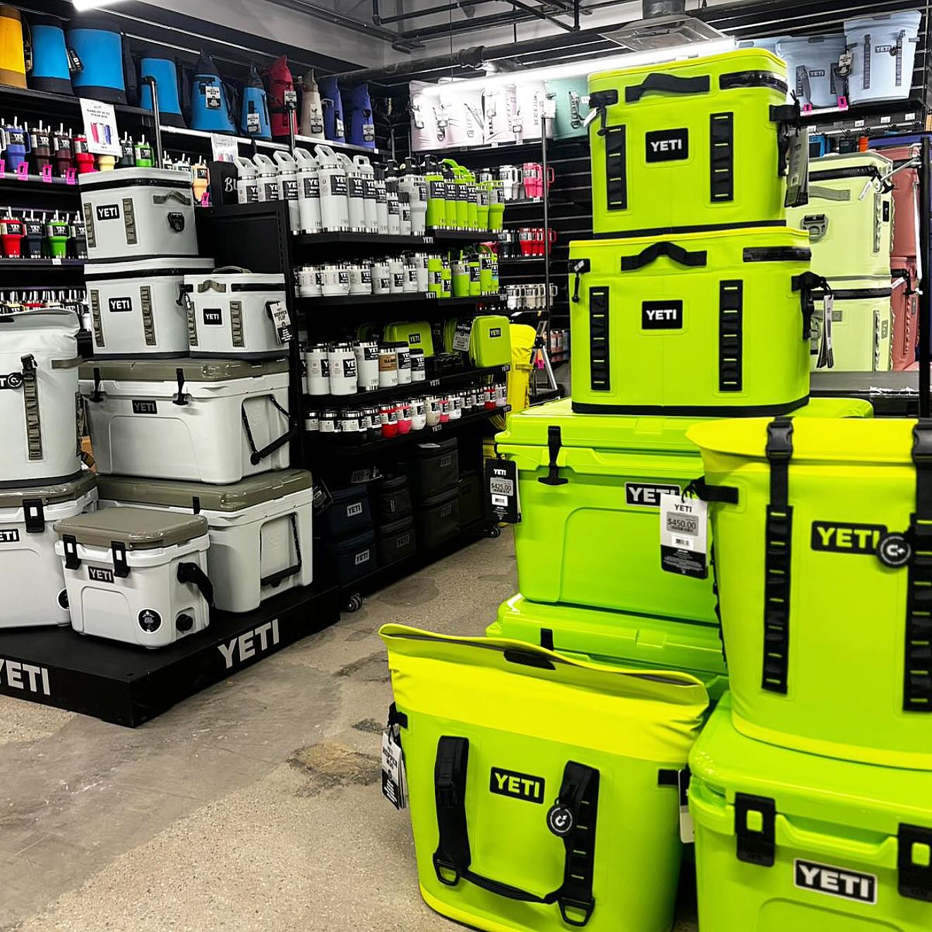 Luxe - Meet VENOM 🐍 and RIDGELINE 🏔️ — the newest @yeti colours built ...
