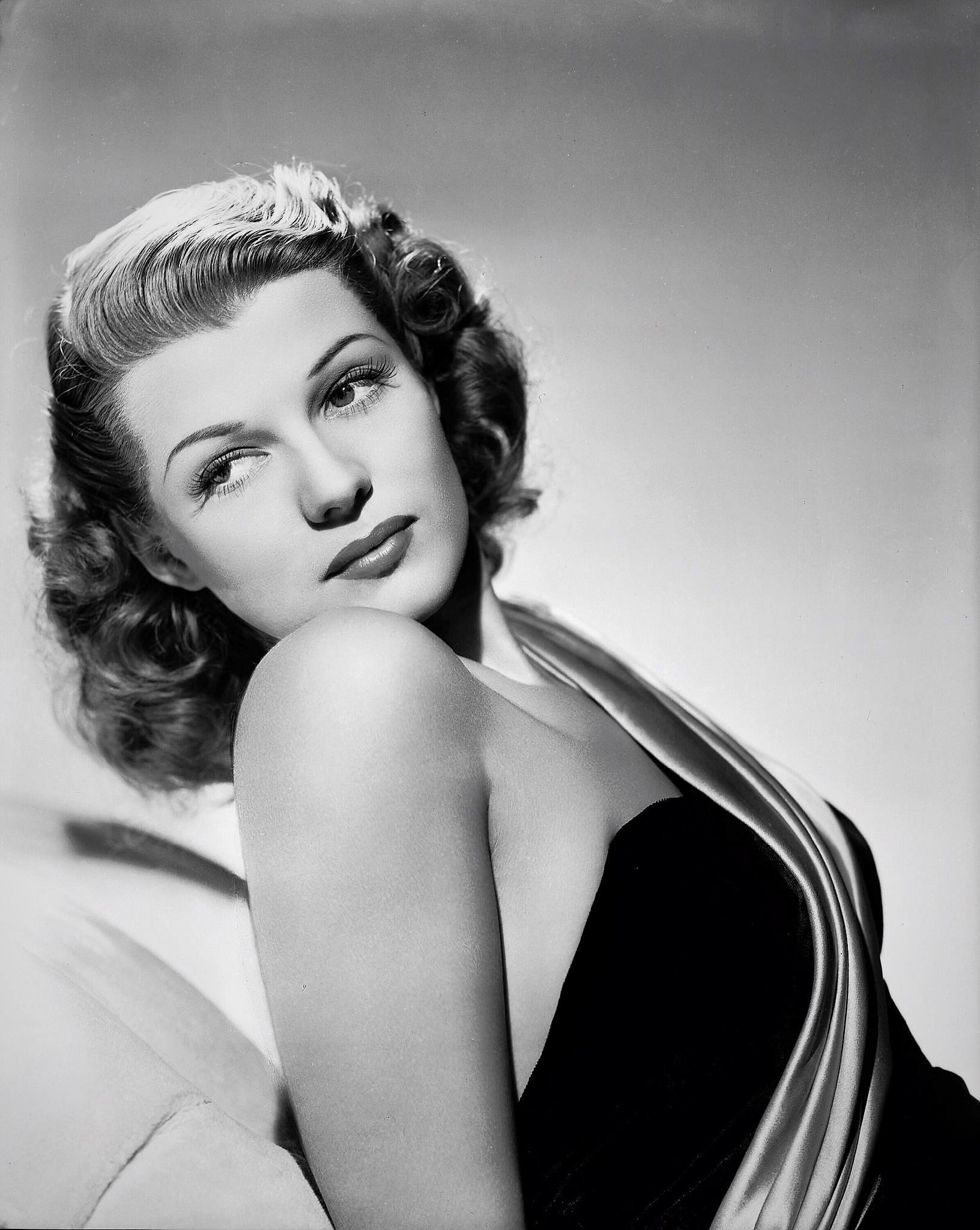 Rita Hayworth ~ 1941 Warner Brothers When Rita was loaned out to