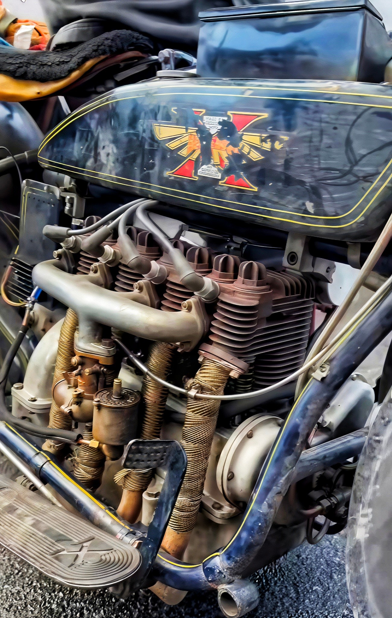 1920s Henderson Four motorcycle 💙❤️🖤 The 1920s Henderson Four