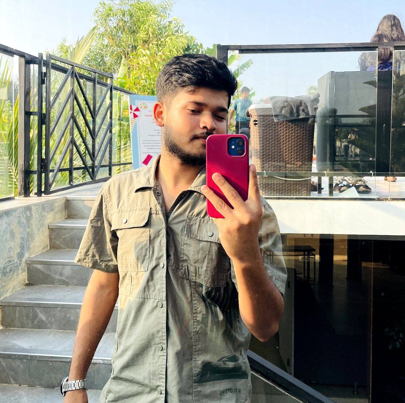Ali Raj Joy