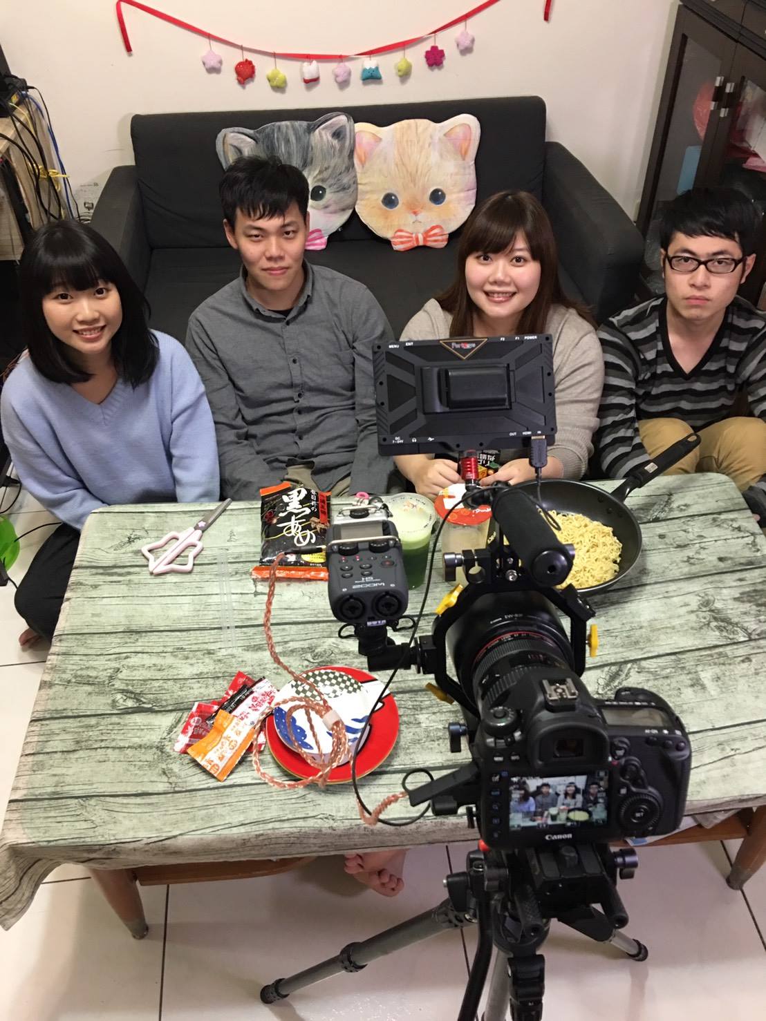 星期天配音是對的 - 【#星期天的日常時間 新片片拍攝中】 新買的5D Mark IV還沒開箱就初次上場！ 今天來當一日導播，拍朵朵 ...