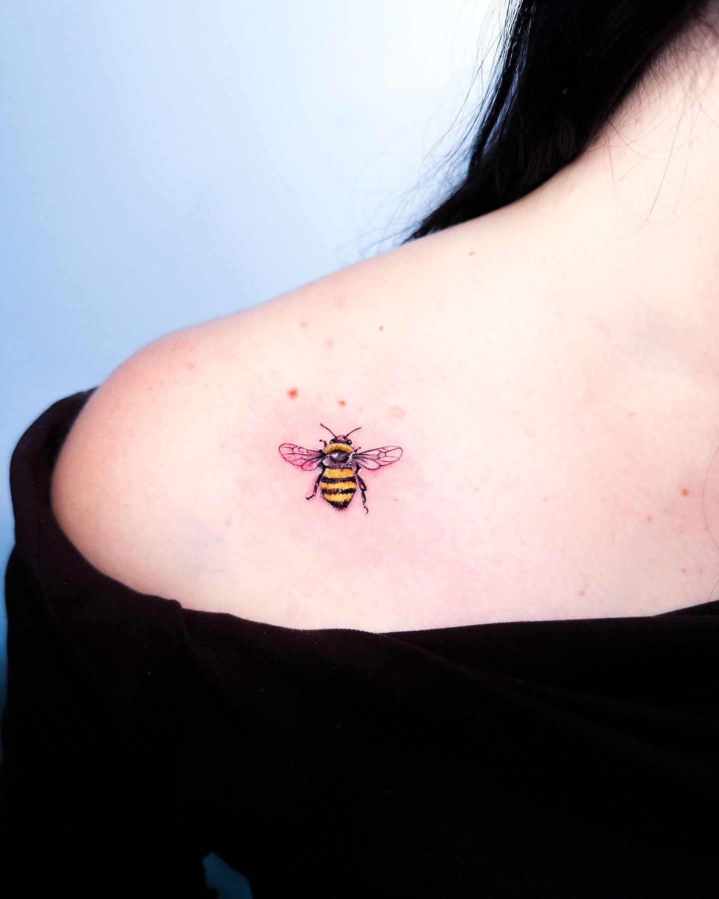 Nene - “Bee” Aquí les dejo esta abejita súper pequeña !!! Fue todo un ...