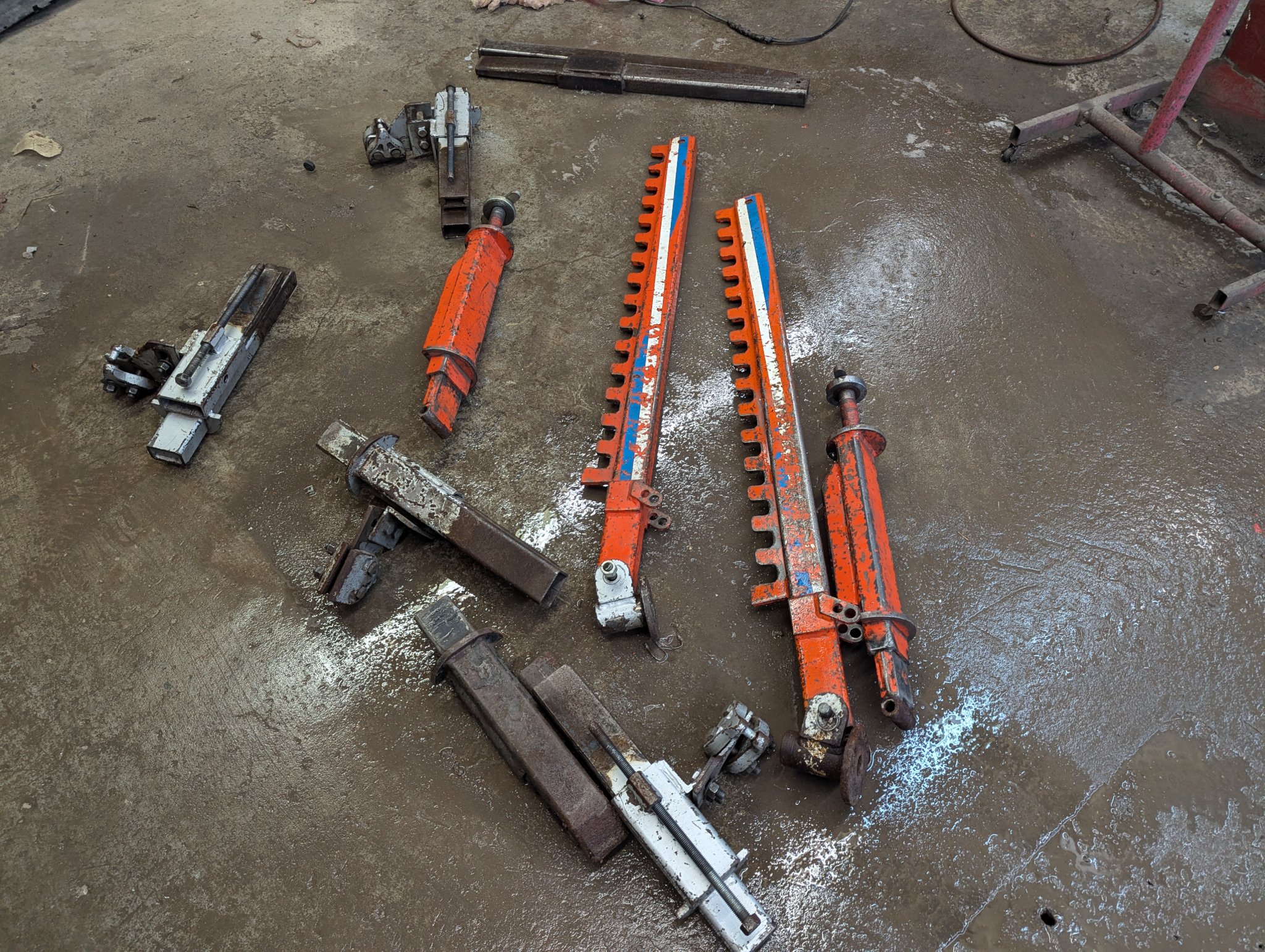 Jak-Rak Frame Bending Machine - Weight Lifting Machines & Racks ...