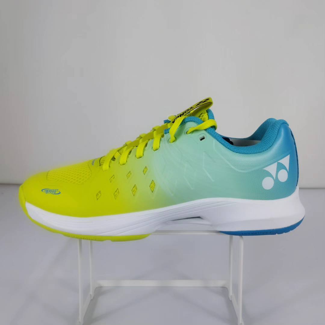 ≪新製品入荷情報≫ ・テニスシューズ👟 ヨネックス最軽量テニス