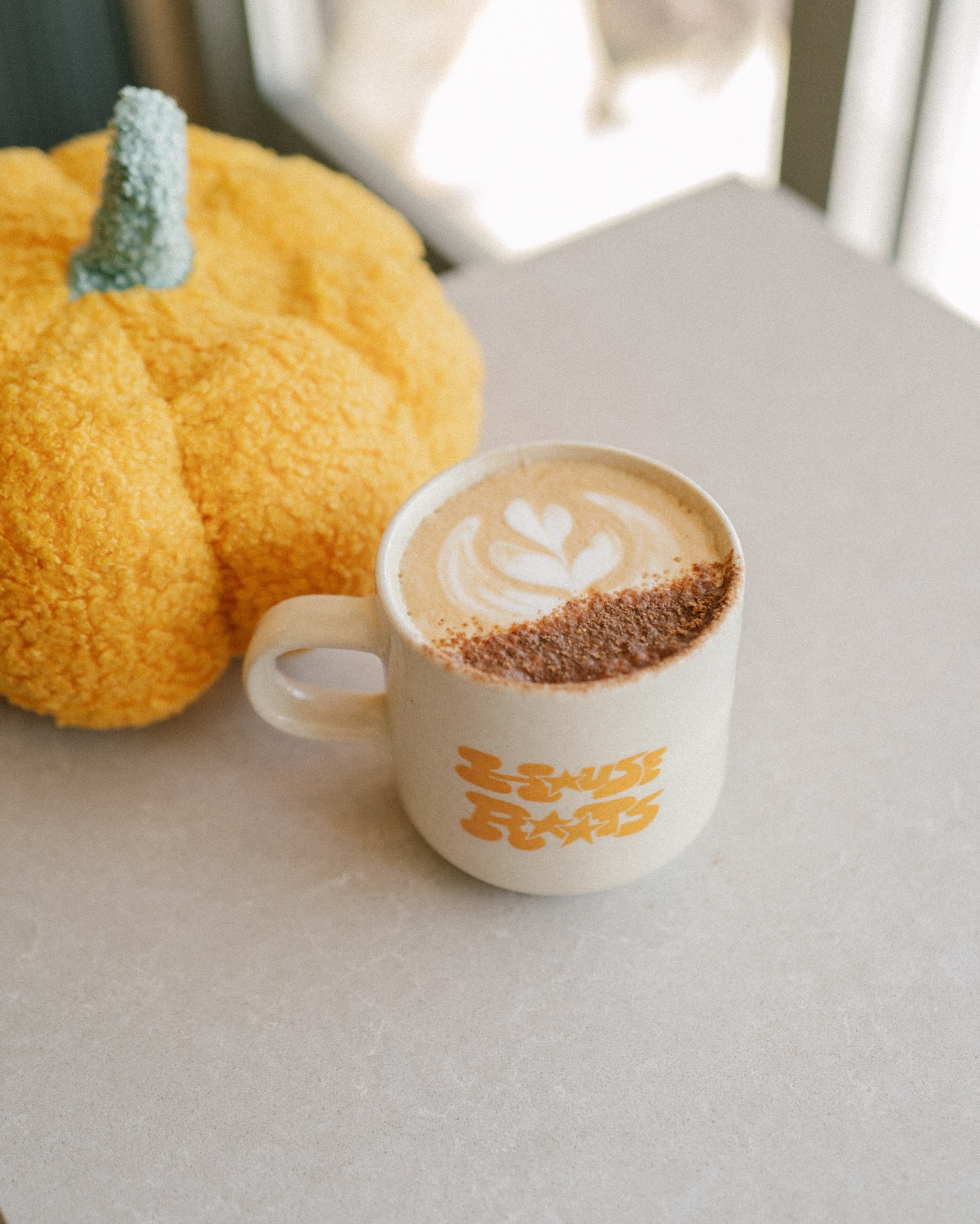 🍂 Fall in the Valley, but make it... - House Roots Coffee | Facebook