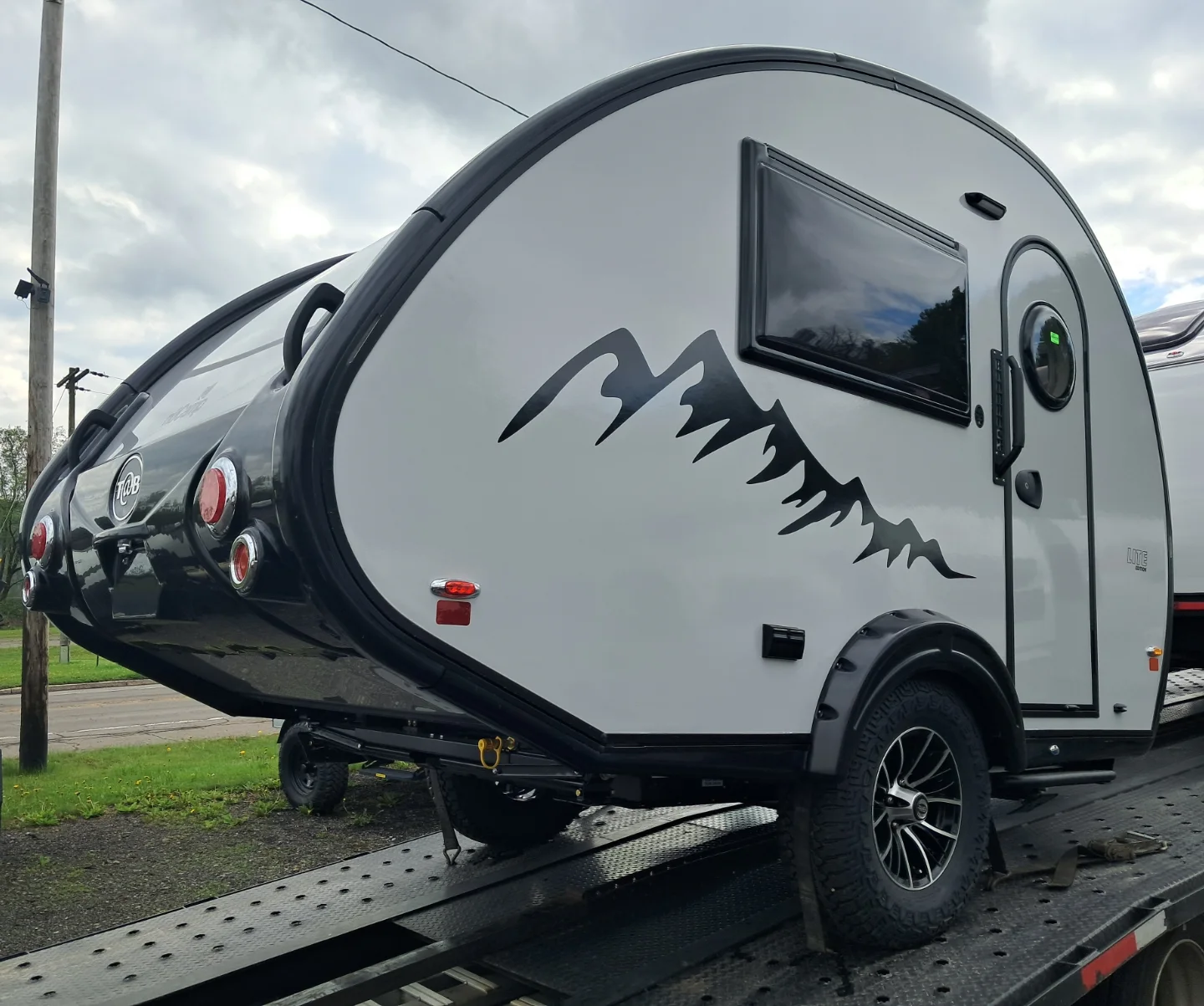 Did you know the @nucamprv 320 lite... - Hartleys Auto and RV | Facebook