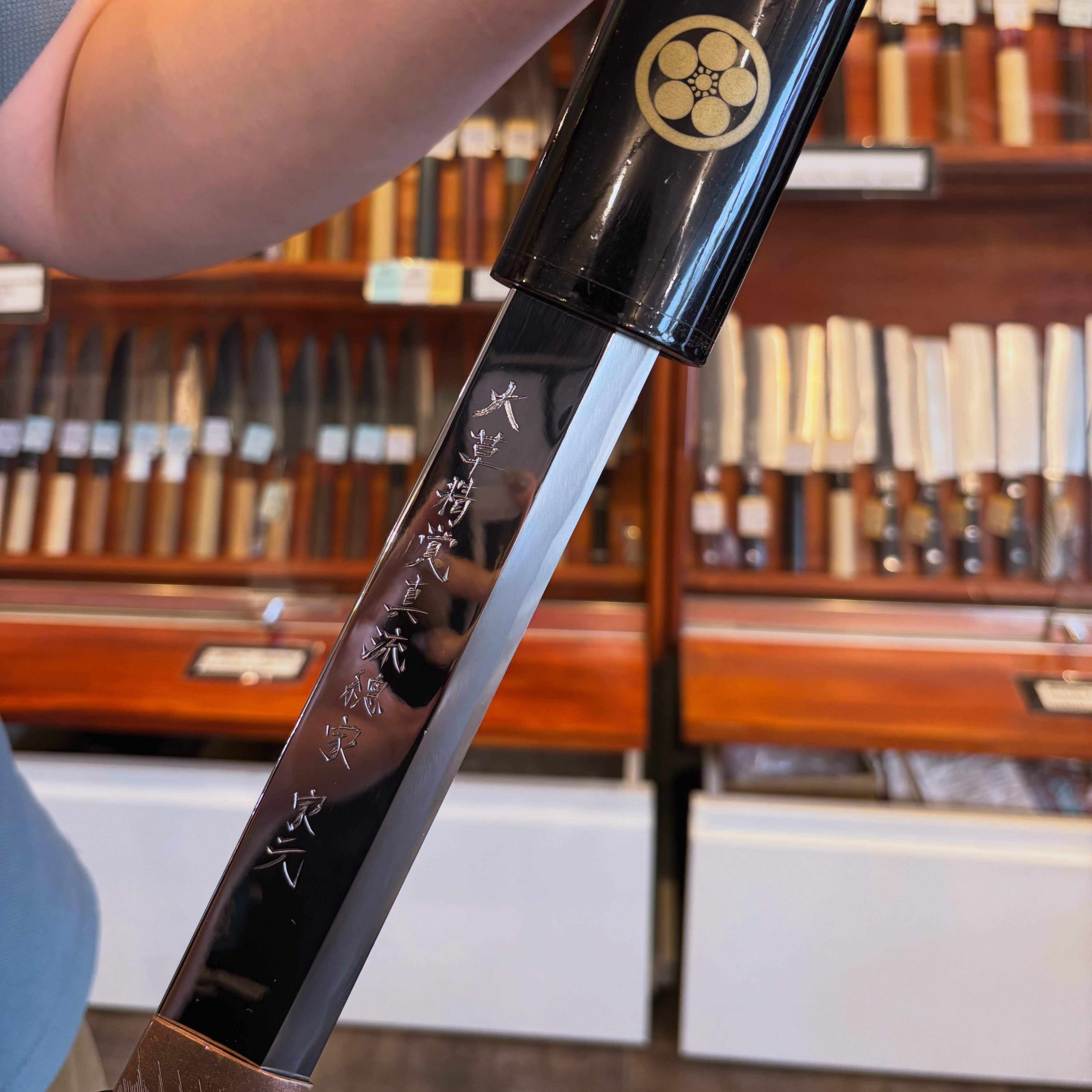 伝統工芸士 池田美和氏による青紙1号の包丁です。 筋引 270mm 剣型牛刀