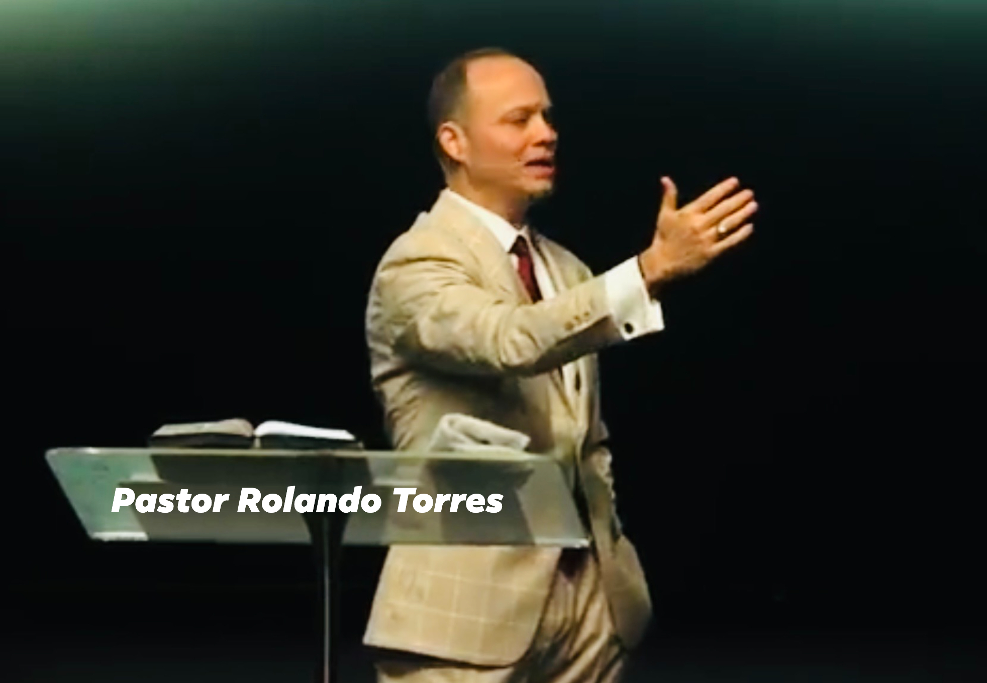 Pastor Rolando Torres
