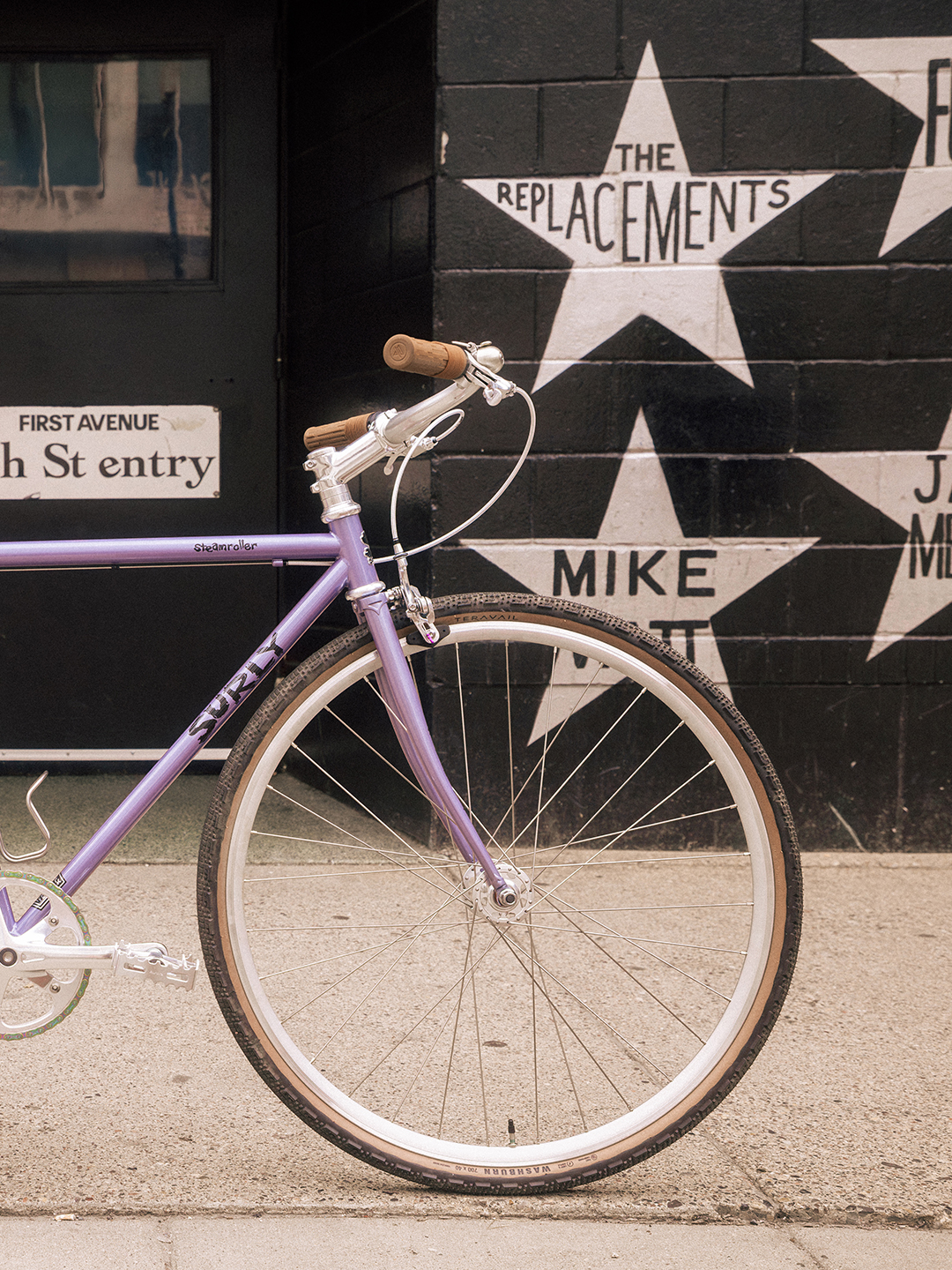 The one-gear wonder is back. This limited Steamroller frameset in