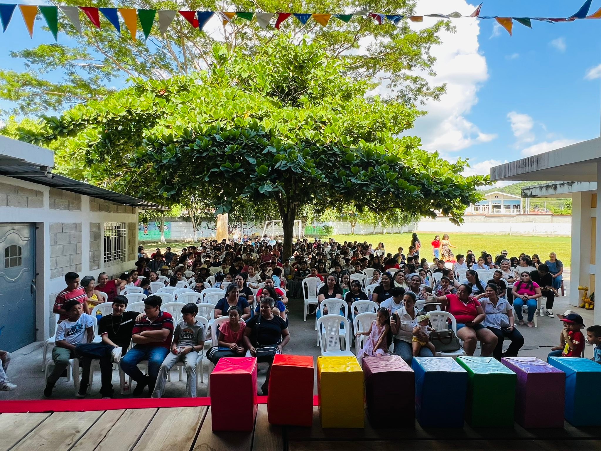 Colegio... - Colegio Privado Mixto Católico San José - Gualán
