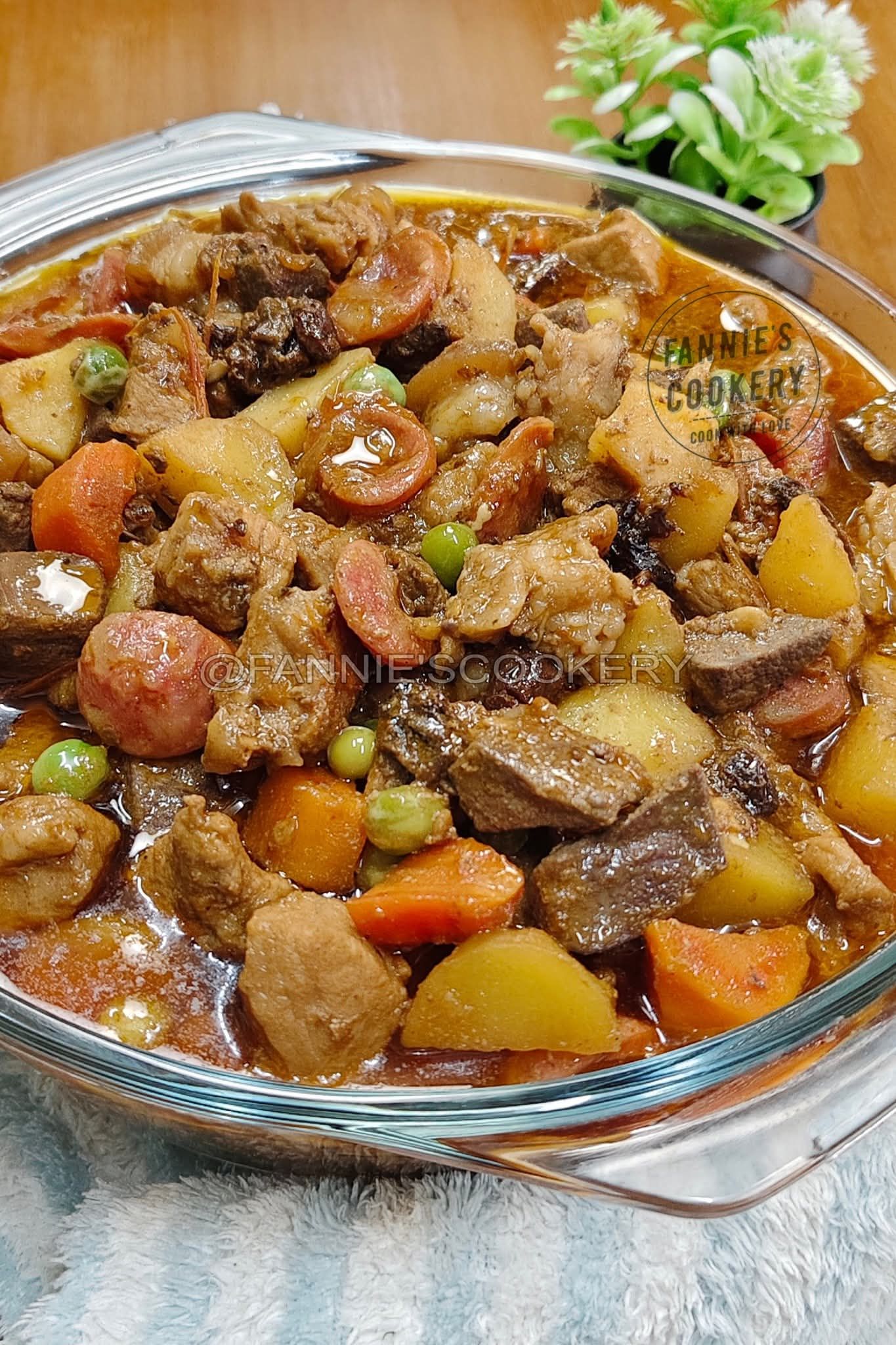 Fannie's - Try my Pork MENUDO🤎 Ingredients: • 750g pork + 2 ½ tbsp ...