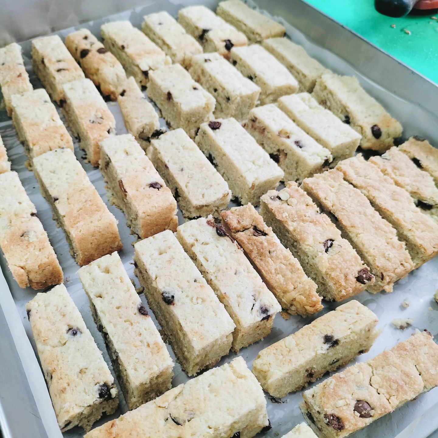 Raak - 🌧️🔥 Rainy day comforts at RAAK 🔥🌧️ The rain is falling, the fire ...