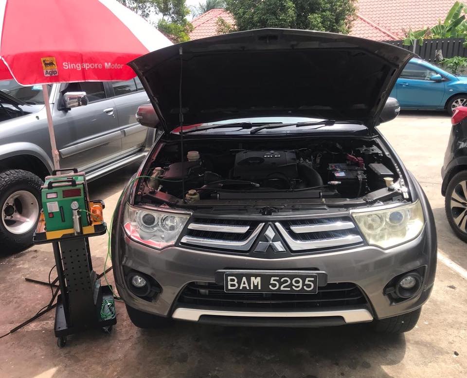 Revving R Service Centre