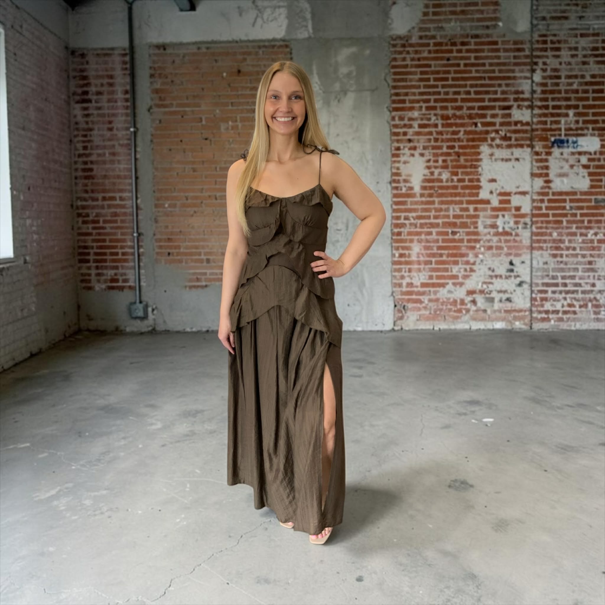 flowy layered dress ✨ Effortless elegance with a touch of edge ✨ This flowy, maxi is giving all the dreamy vibes—perfect for date nights, weddings, or any moment you want to feel confident pink flowy dress short