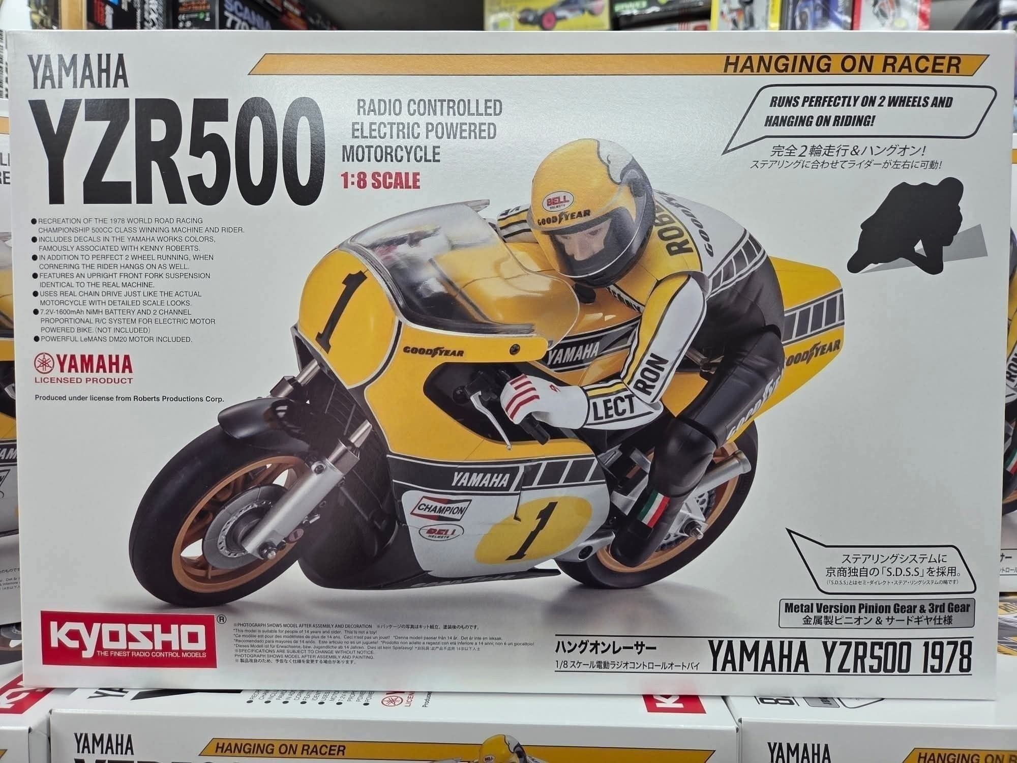 🤩SALE🎉 Kyosho 🏍 😍 1/8 RC Motorcycles Hanging On Racer Series