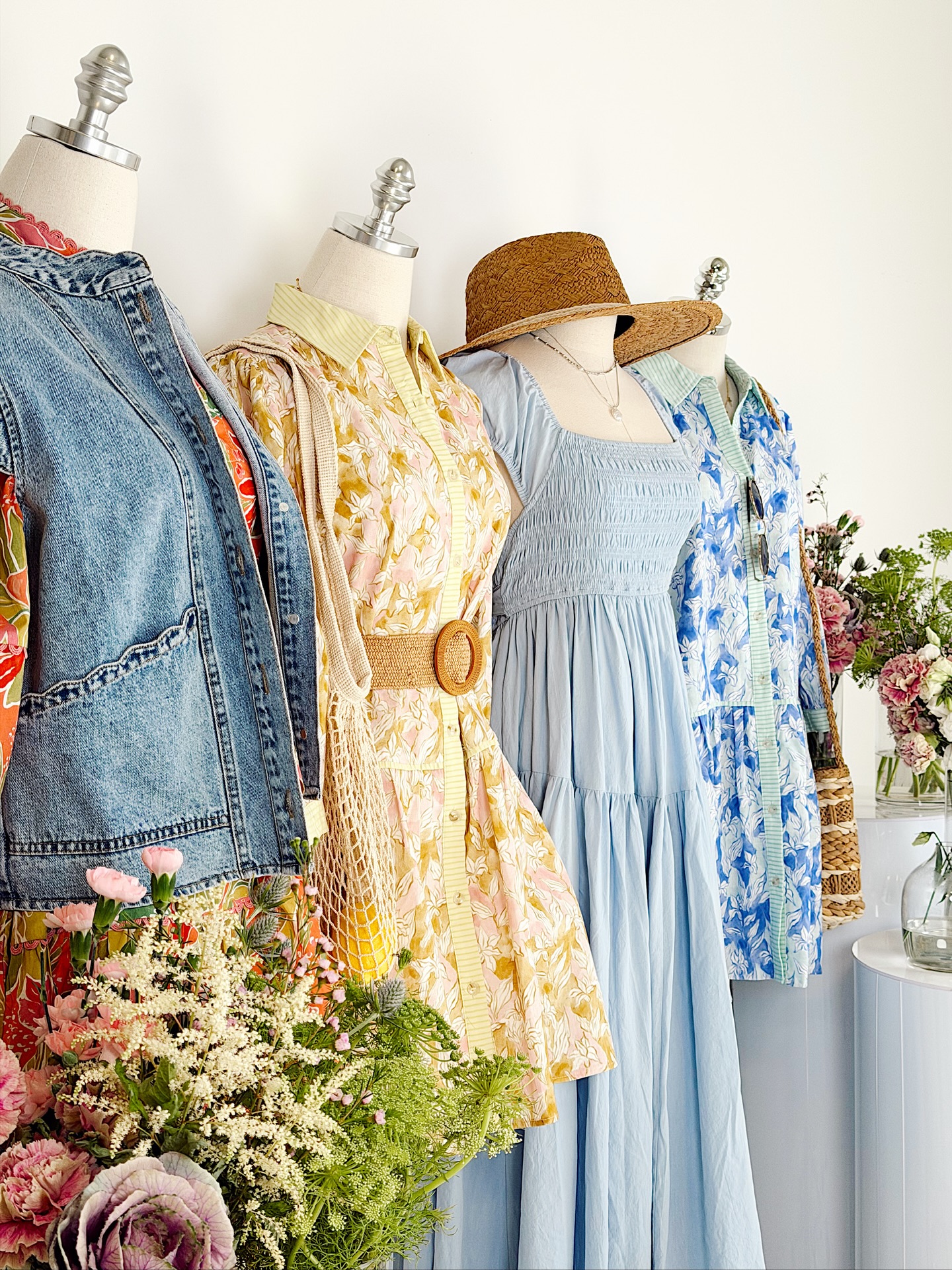 flowy dresses online These were designed for you! Shop all new florals, maxis, and dainty tops. See more and at your local DU! truefit:root:adalyne-lace-halter-maxi-dress-black