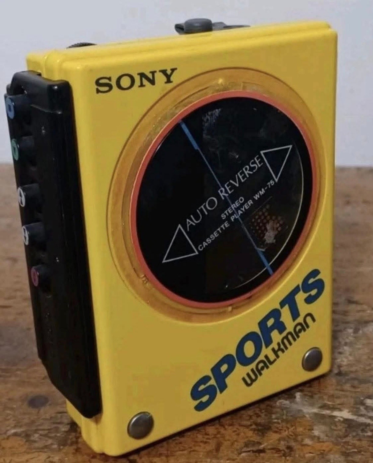 Sony Sports Walkman WM-75, this was released in 1985 Memory