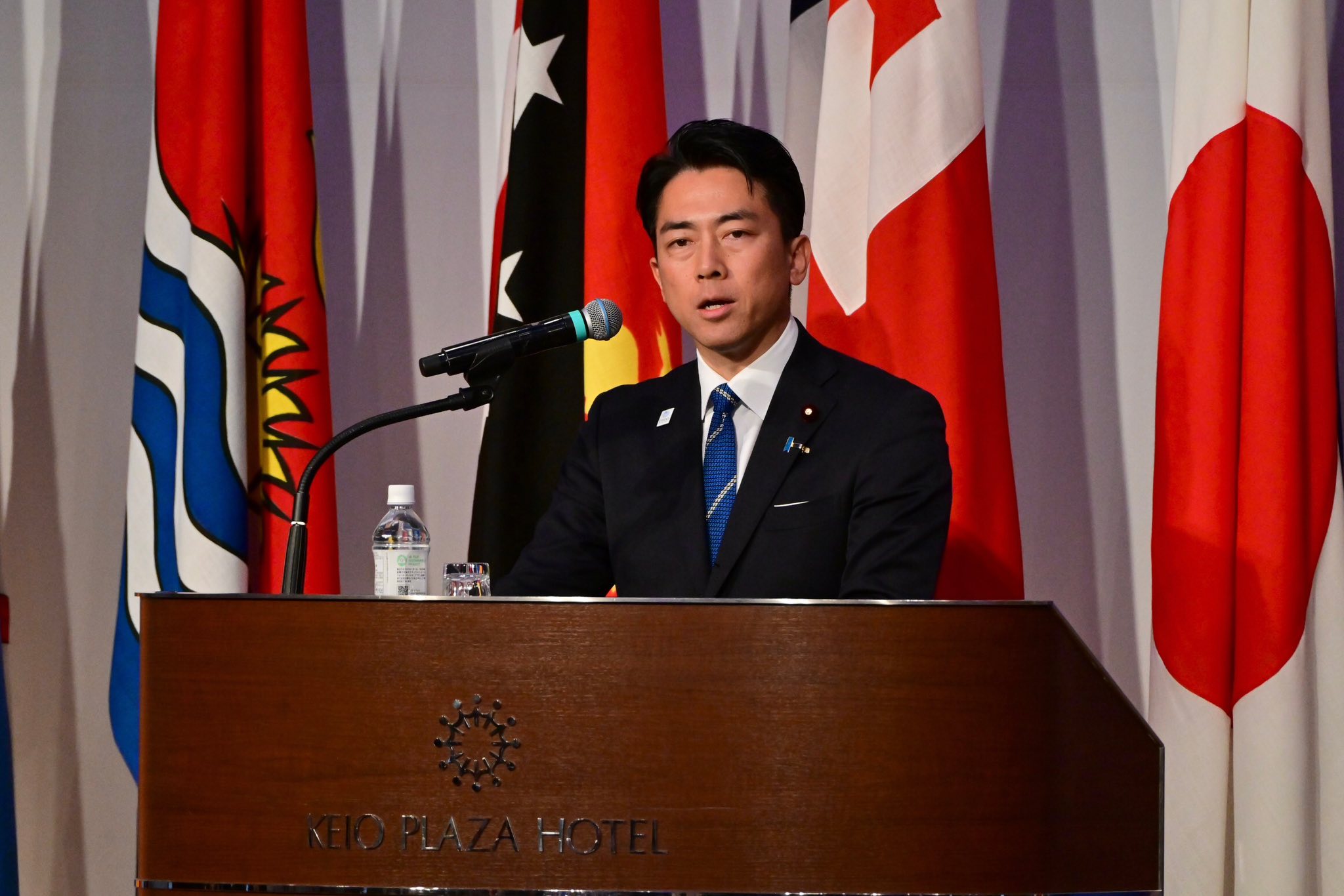 公の場での発言・インタビュー報道記録