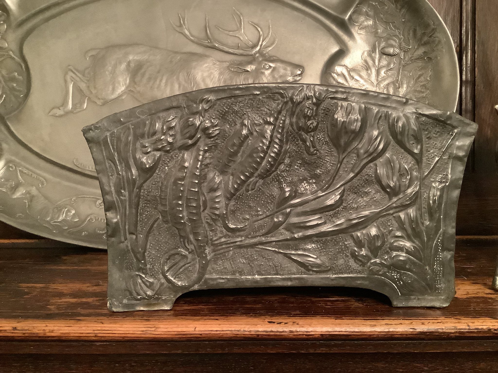 Are plates from Crown Castle Ltd real pewter or an aluminum zinc