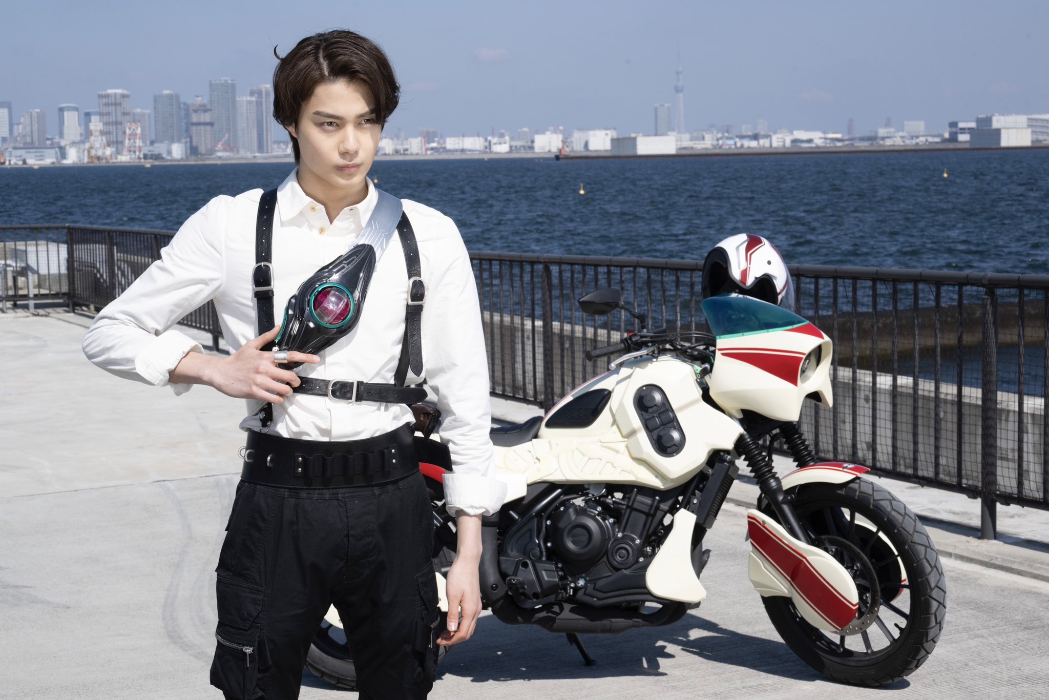 Toytograph - ภาพจาก Kamen Rider ZEZTZ ตอนที่ 5 บาคุ และ... | Facebook