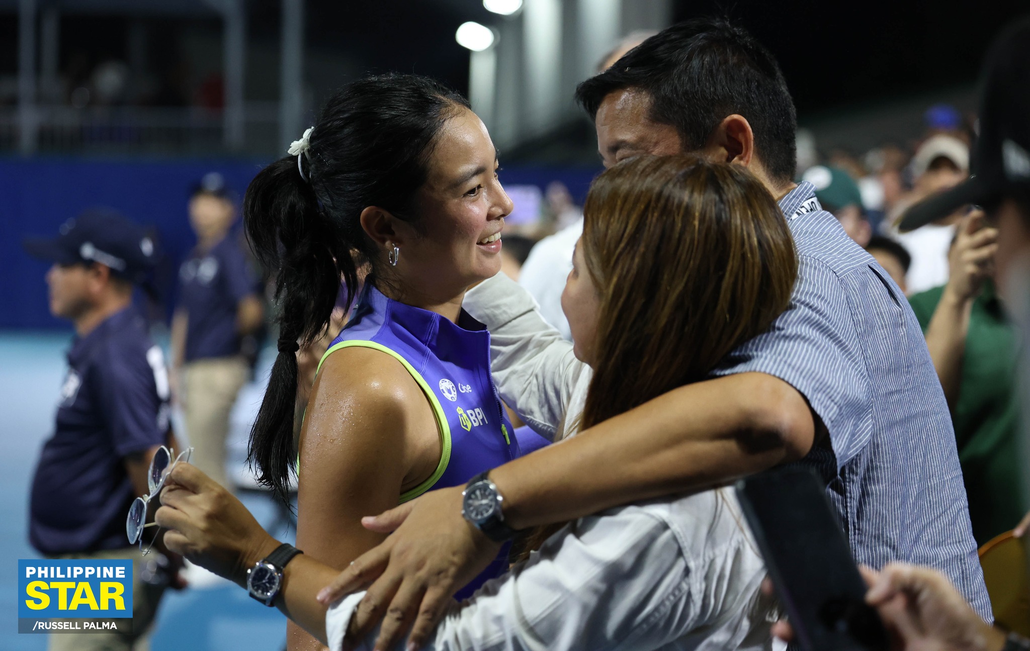 Philippine - ALEX'S SUPPORTIVE PARENTS 🥹 Alex Eala is seen rushing to ...