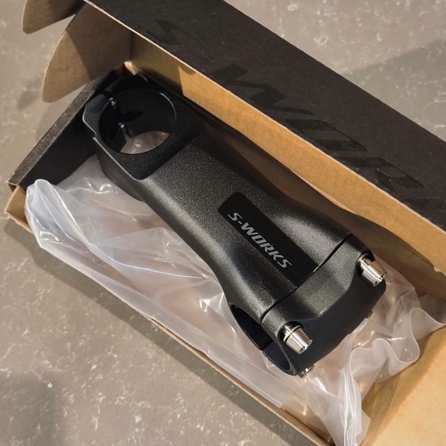 Roval Rapide handlebar and S-works Tarmac stem for sale