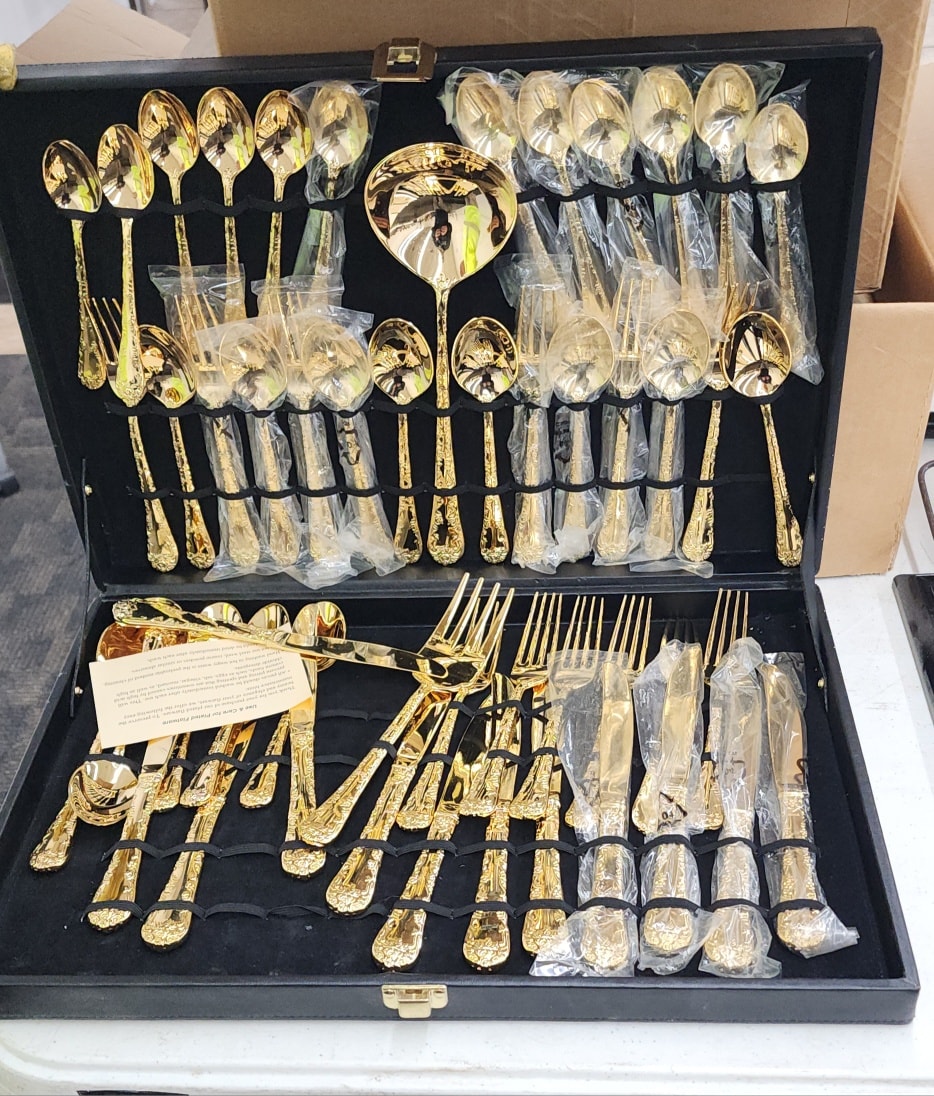 Join us Wednesday, August, 27th, for... - Bloomberg Auction | Facebook
