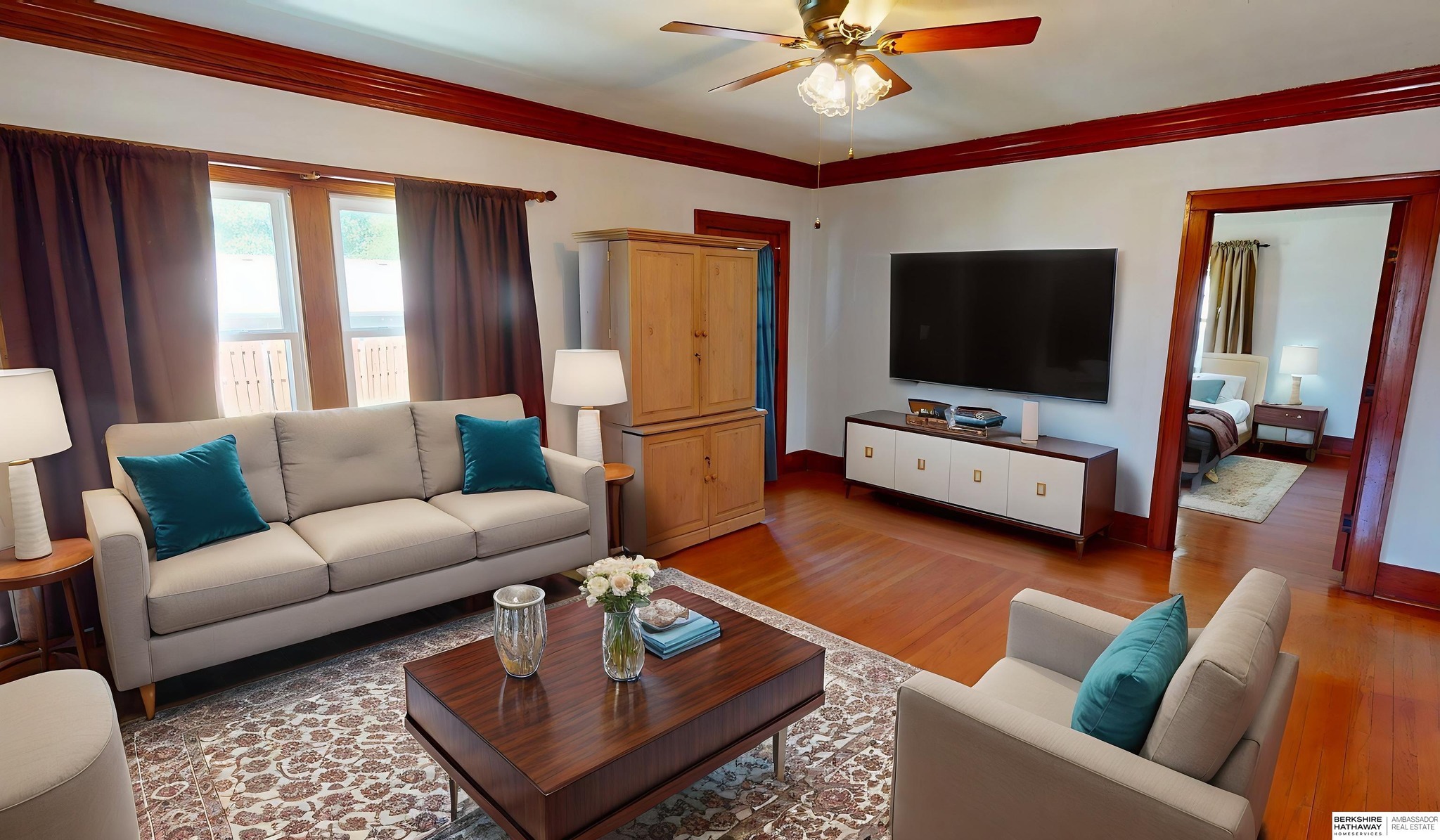 🏡 HISTORIC CHARM MEETS MODERN LIVING! 🏡 112 E Whittingham St, Valley ...