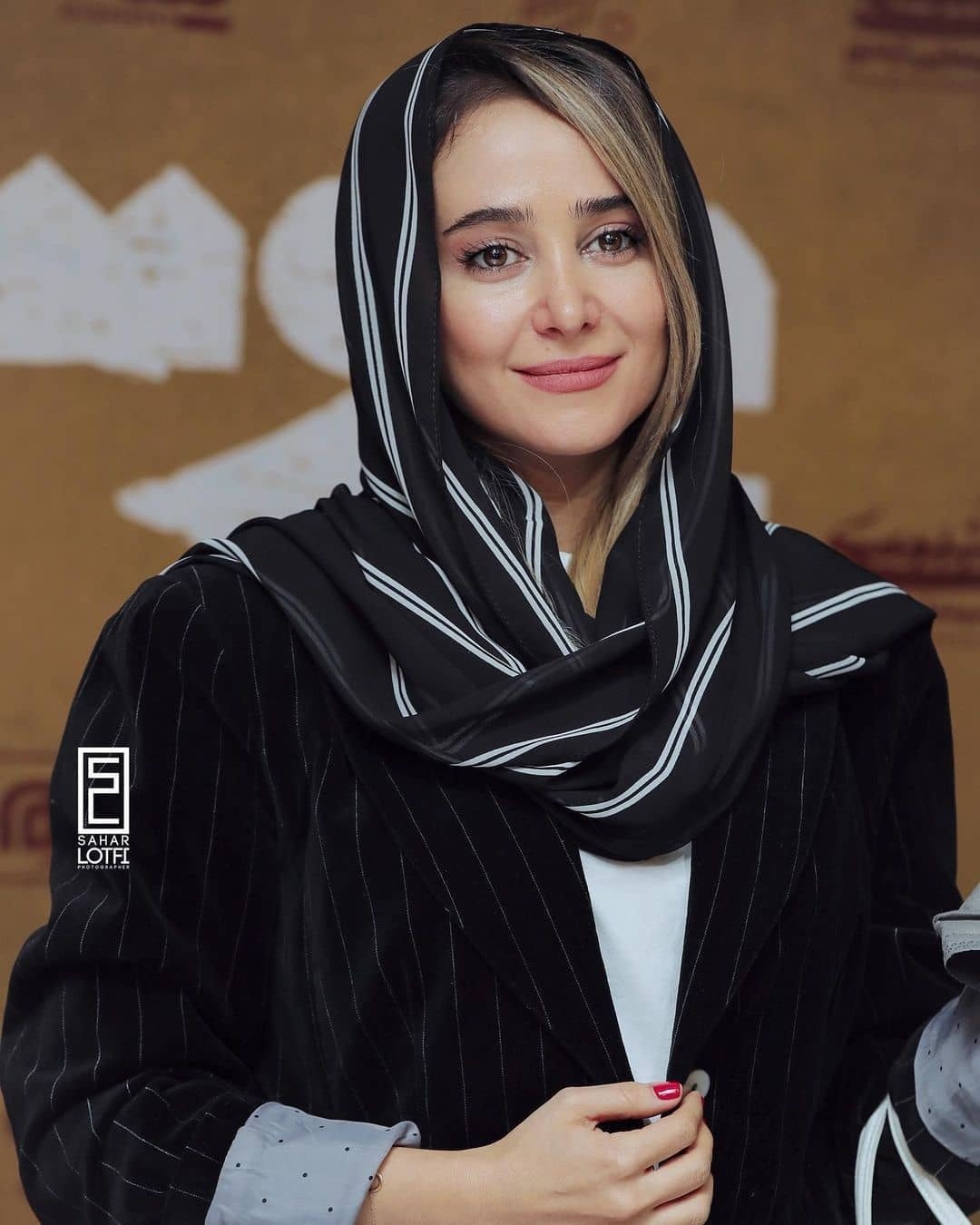 elnaz-habibi-offical