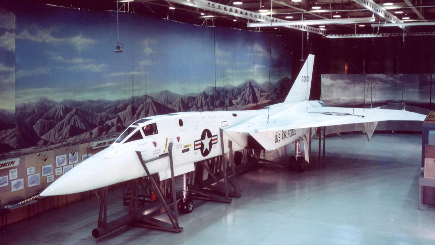 Boneyard - Check out the North American XF-108 Rapier, it was a planned ...