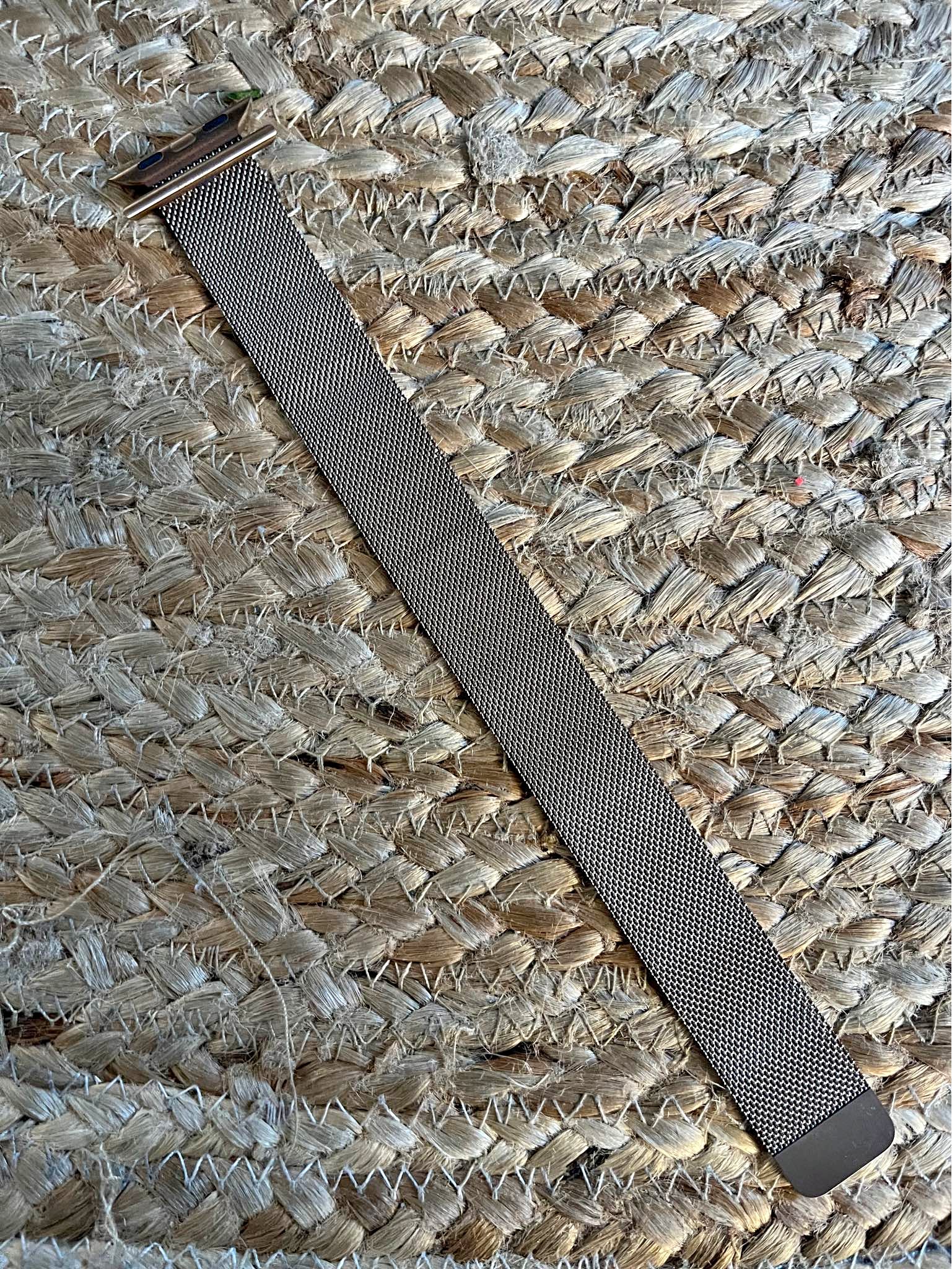 Apple Watch 40mm Gold Milanese Loop band - Watch Bands - Alameda 