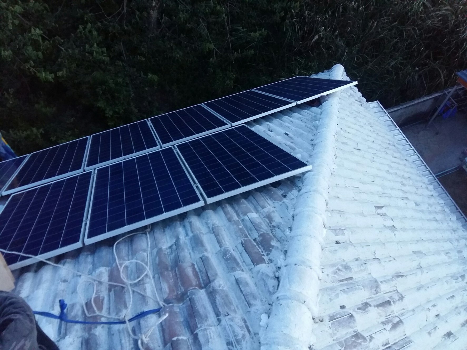 Solar Cell DD - On Grid Hybrid 3,200 w แบตเตอรรี่แห้งGEL...
