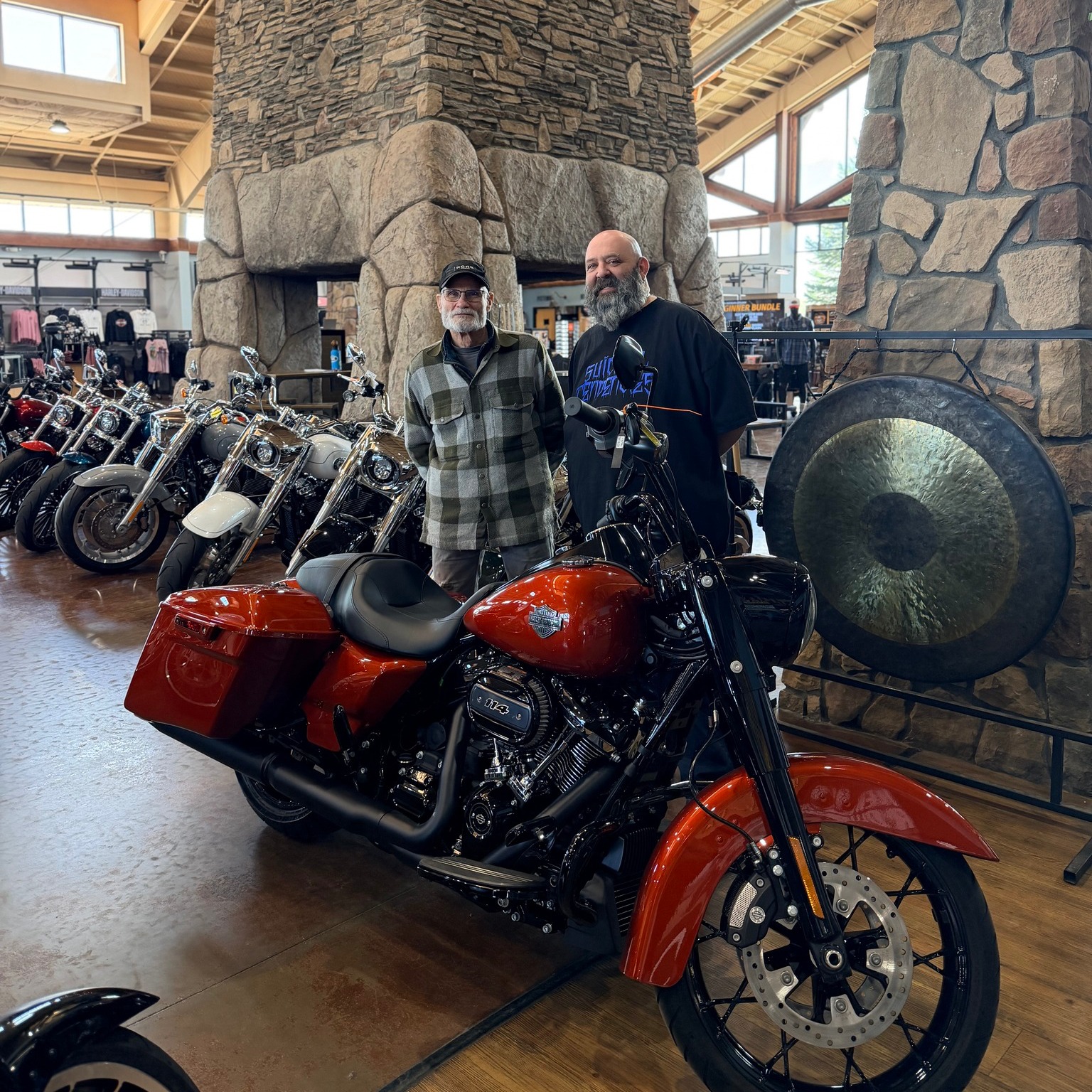 Congratulations to our friend Bill on his beautiful new 2025 Road 