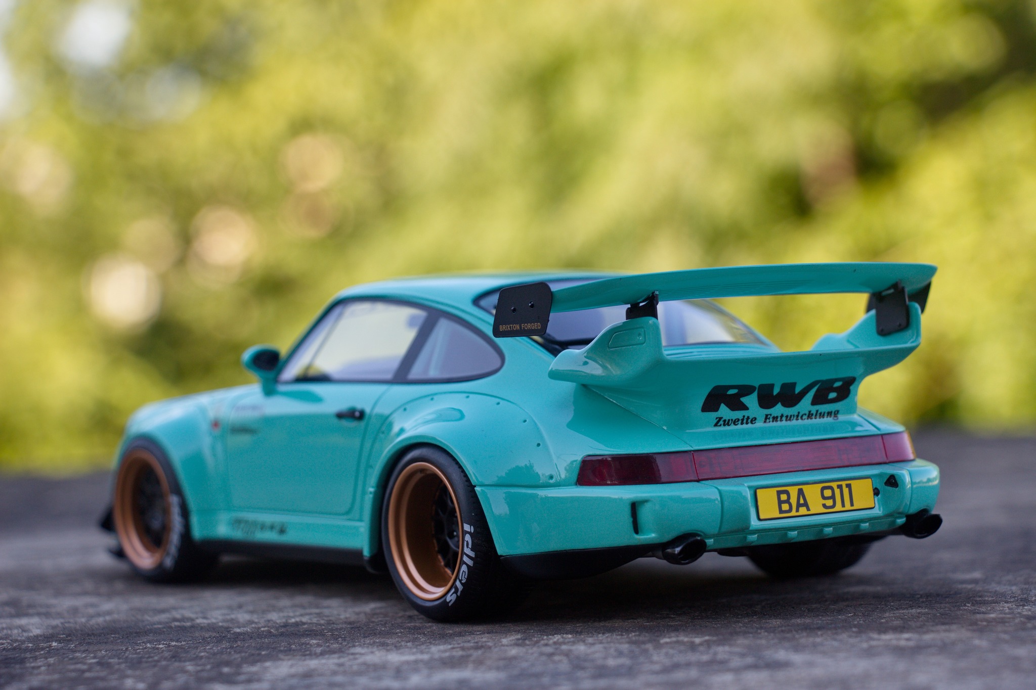 バイス1/12 ポルシェ 911 (964) RWB Tiffanyブルー バイス1/12 ポルシェ 911 (964) RWB Tiffanyブルー 164Hunters.com
