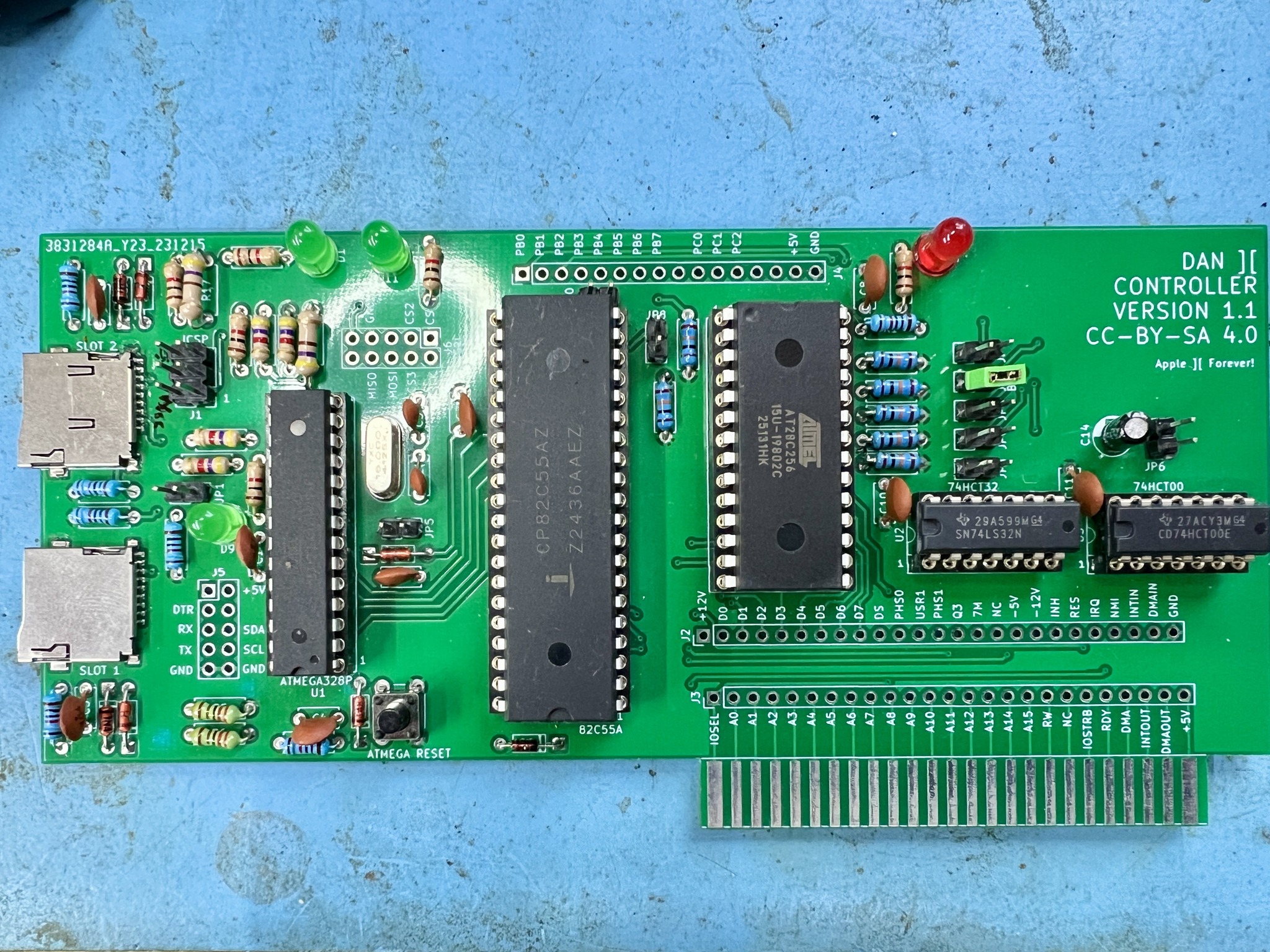 Binary - The DAN][ SDcard controller, currently not working but is it a ...