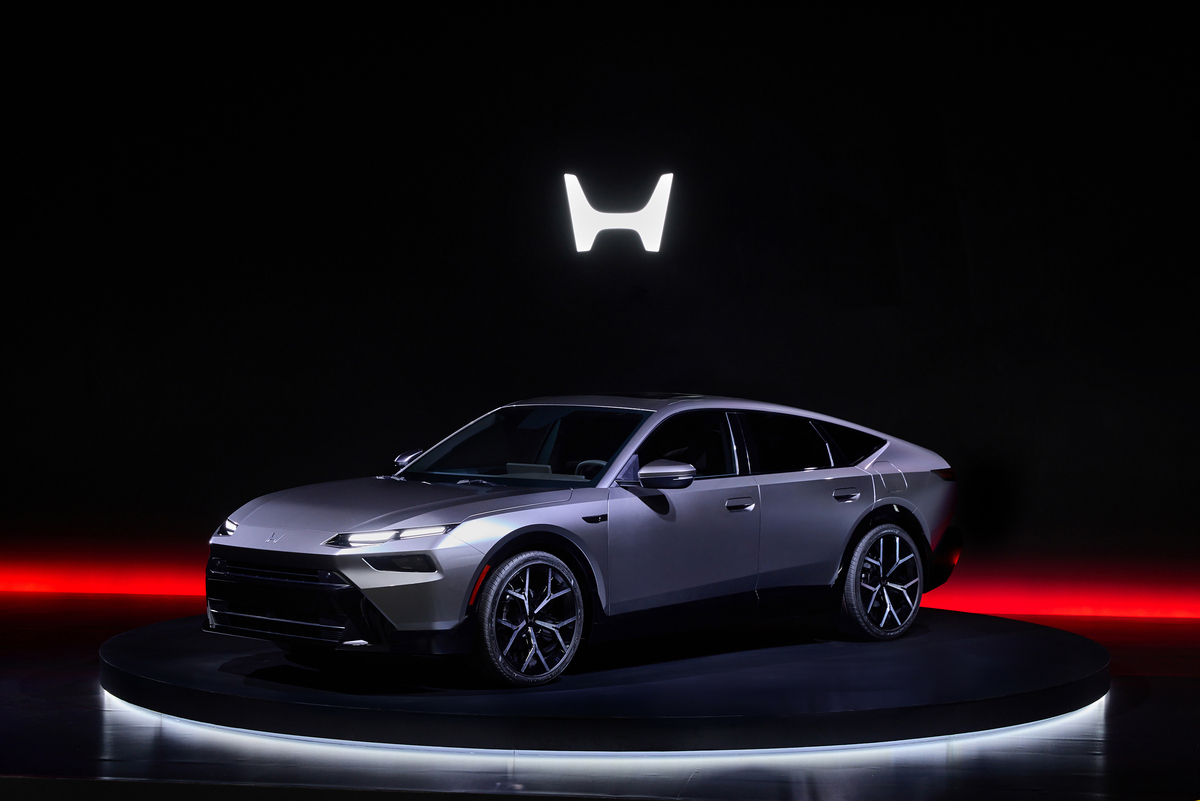 Honda has officially revealed a next-generation Hybrid Sedan