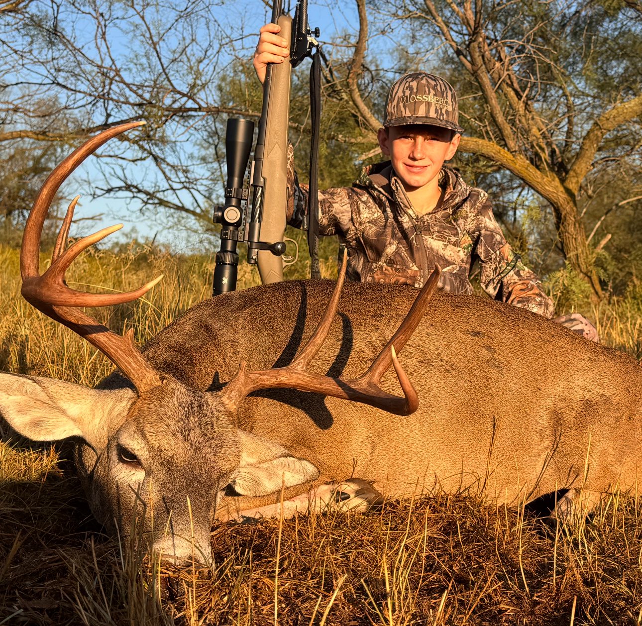ALL - Fredericksburg, TX low fence buck @hunt_kcr caught on camera at ...