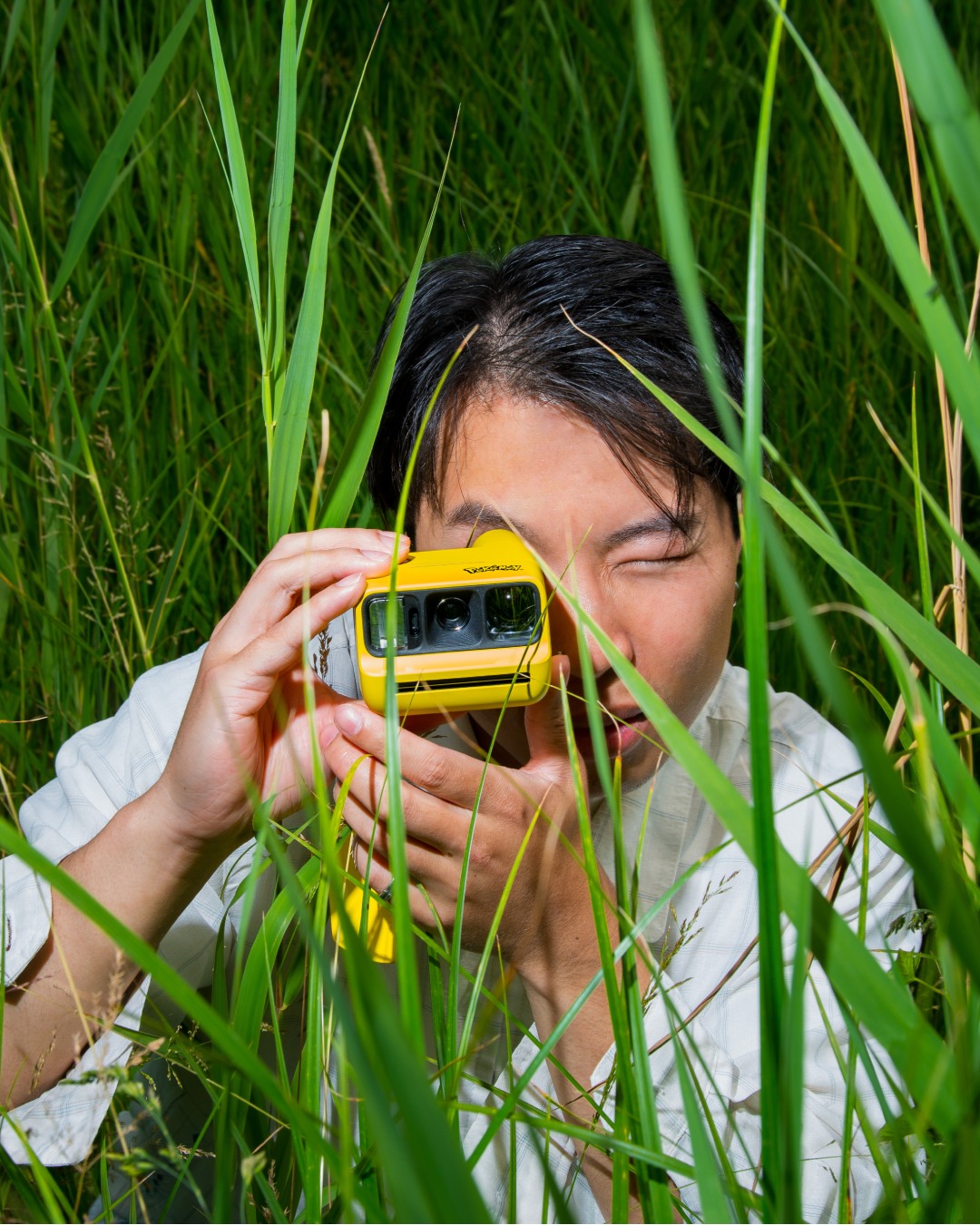 brightwin ポラロイド　当選品 Look closely. Sometimes the most exciting discoveries appear when