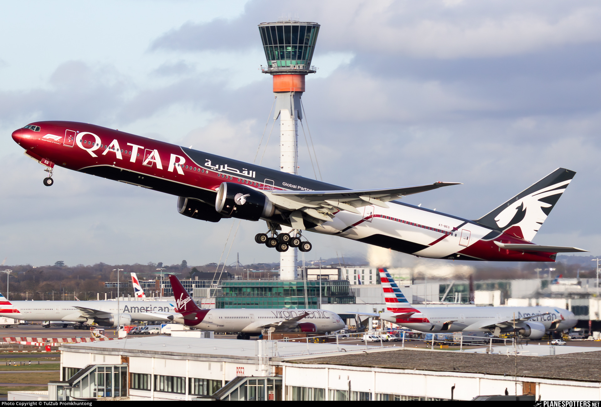 Qatar Airways UEFA Champions League livery Boeing 777-300er
