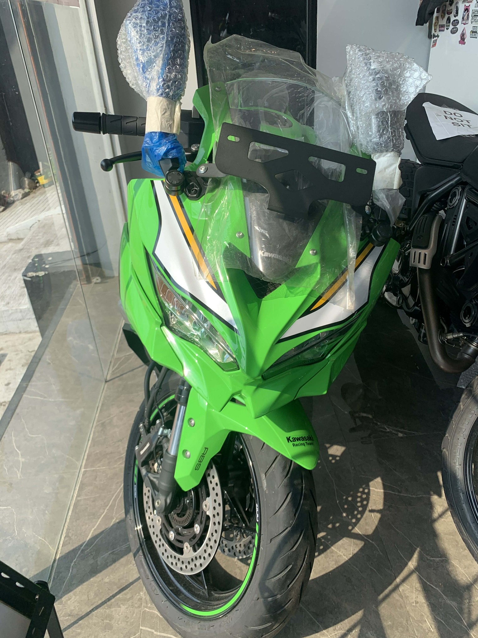 Kawasaki ZX4RR 🏍️ PRICE: ₱499,900 Buy this if you enjoy